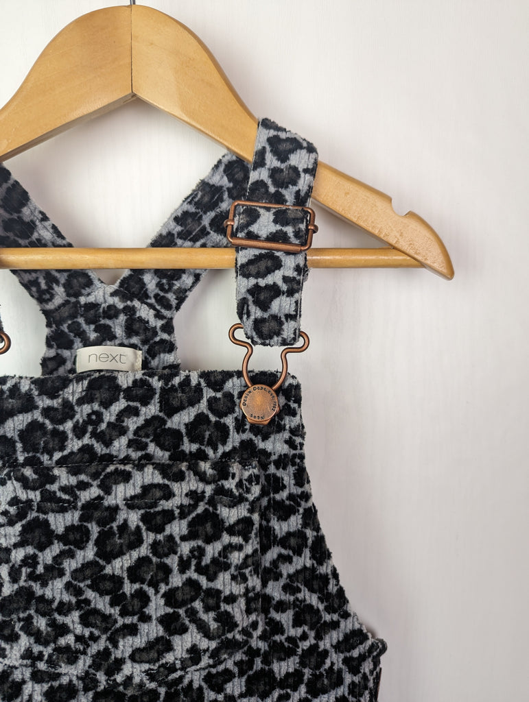 NEXT Animal Print Cord Dungaree Dress 2-3y Next Used, Preloved, Preworn & Second Hand Baby, Kids & Children's Clothing UK Online. Cheap affordable. Brands including Next, Joules, Nutmeg, TU, F&F, H&M.
