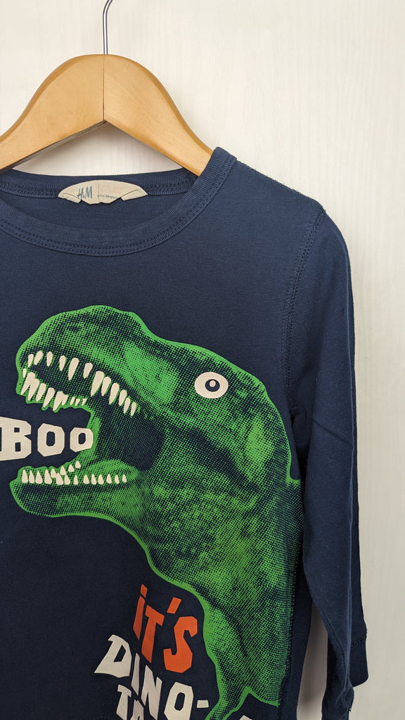 H&M Dinosaur Long Sleeve Top 2-4 Years H&M Used, Preloved, Preworn & Second Hand Baby, Kids & Children's Clothing UK Online. Cheap affordable. Brands including Next, Joules, Nutmeg, TU, F&F, H&M.