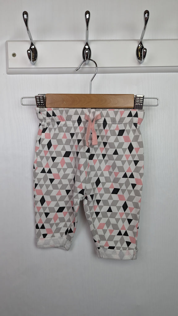 TU Geometric Joggers - Baby Girls 0-3 Months TU Used, Preloved, Preworn & Second Hand Baby, Kids & Children's Clothing UK Online. Cheap affordable. Brands including Next, Joules, Nutmeg, TU, F&F, H&M.