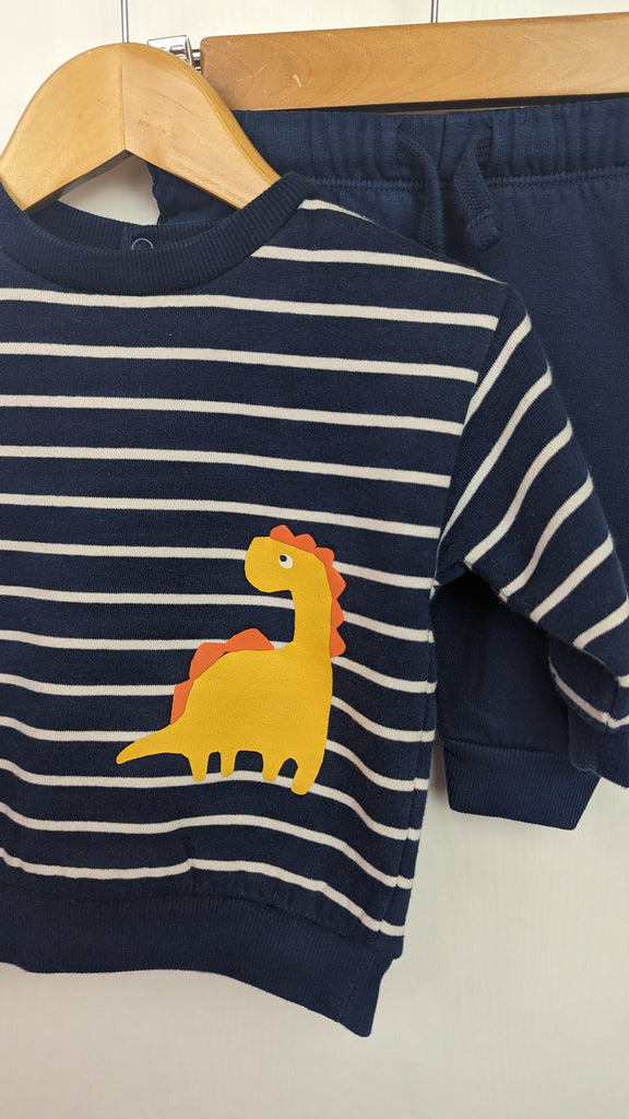 M&S Dinosaur Jumper & Joggers Outfit - Boys 0-3 Months Marks & Spencer Used, Preloved, Preworn & Second Hand Baby, Kids & Children's Clothing UK Online. Cheap affordable. Brands including Next, Joules, Nutmeg, TU, F&F, H&M.