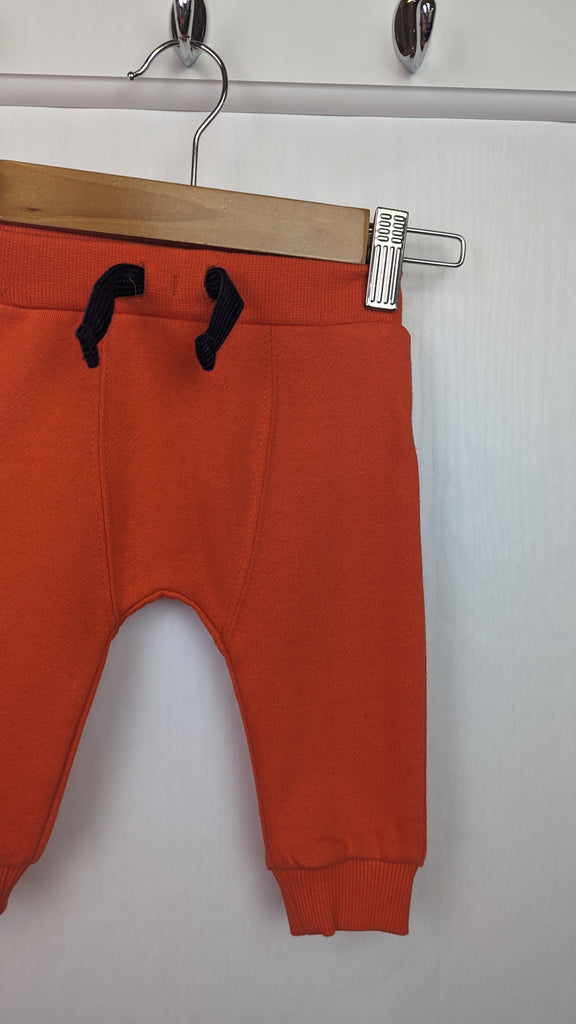 NEW F&F Orange Joggers - Boys 3-6 Months F&F Used, Preloved, Preworn & Second Hand Baby, Kids & Children's Clothing UK Online. Cheap affordable. Brands including Next, Joules, Nutmeg, TU, F&F, H&M.