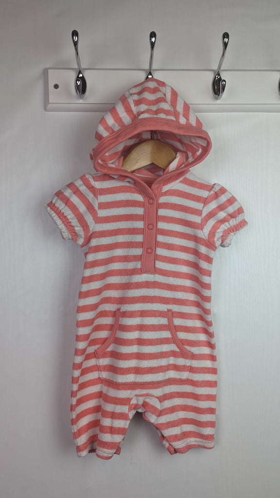 George Towelling Romper - Girls 6-9 Months George Used, Preloved, Preworn & Second Hand Baby, Kids & Children's Clothing UK Online. Cheap affordable. Brands including Next, Joules, Nutmeg, TU, F&F, H&M.