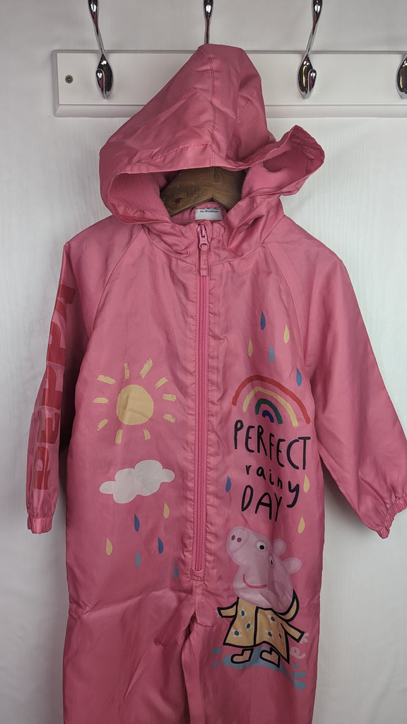 F&F Peppa Pig Puddle Suit - Girls 3-4 Years F&F Used, Preloved, Preworn & Second Hand Baby, Kids & Children's Clothing UK Online. Cheap affordable. Brands including Next, Joules, Nutmeg, TU, F&F, H&M.