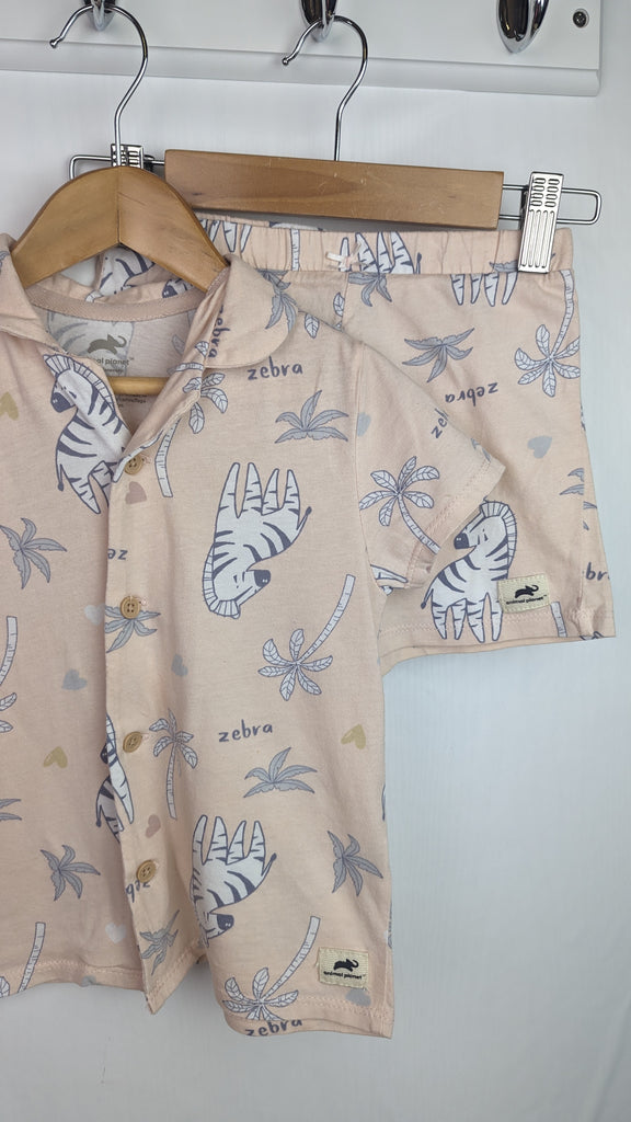 TU Animal Planet Pajama Set - Girls 3-4 Years TU Used, Preloved, Preworn & Second Hand Baby, Kids & Children's Clothing UK Online. Cheap affordable. Brands including Next, Joules, Nutmeg, TU, F&F, H&M.
