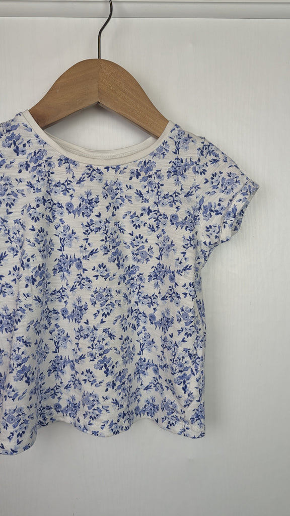 Next Blue Floral Short sleeve top - Girls 2-3 Years Next Used, Preloved, Preworn & Second Hand Baby, Kids & Children's Clothing UK Online. Cheap affordable. Brands including Next, Joules, Nutmeg, TU, F&F, H&M.