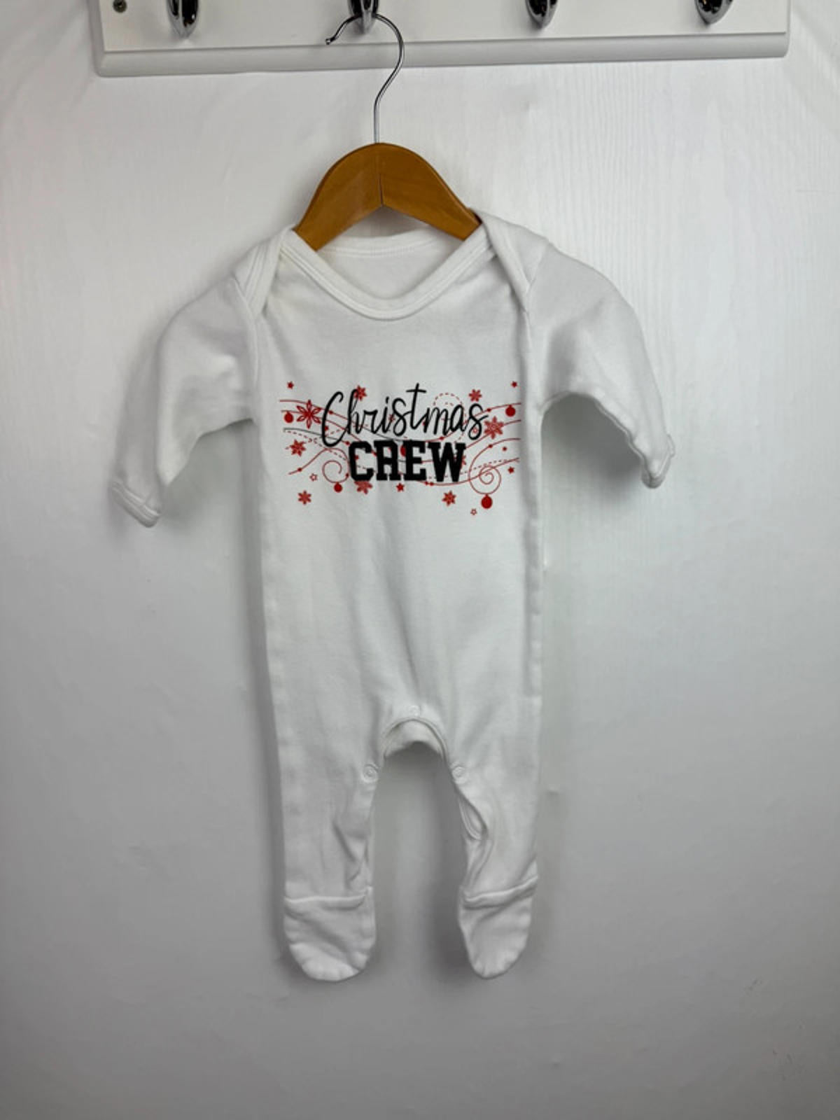 Christmas Crew Sleepsuit - Unisex 0 - 3 Months - Little Ones Preloved. Second Hand Children's & Preloved Baby, Kids, Girls & Boys Clothes. UK online