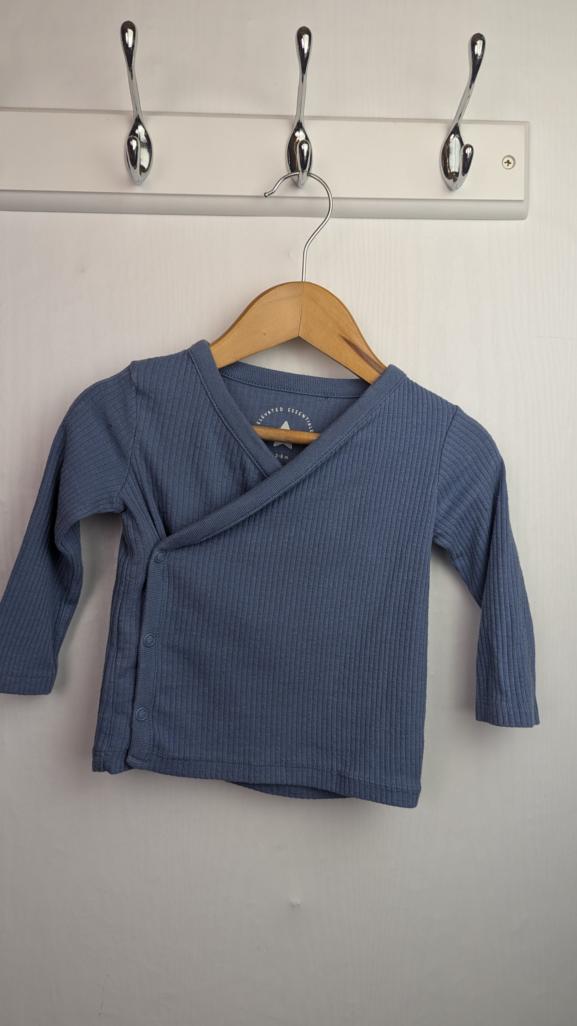 F&F Blue Ribbed Wrap Cardigan - Boys 3 - 6 Months - Little Ones Preloved. Second Hand Children's & Preloved Baby, Kids, Girls & Boys Clothes. UK online