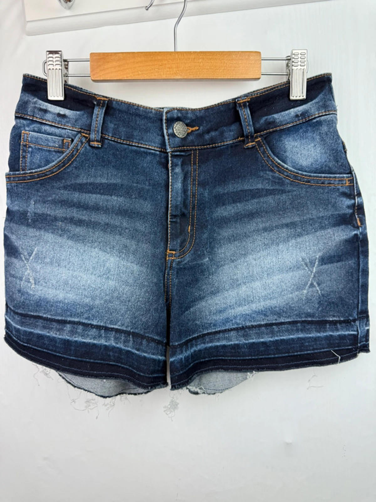 F&F Dark Denim Cropped Shorts - Girls 13 - 14 Years - Little Ones Preloved. Second Hand Children's & Preloved Baby, Kids, Girls & Boys Clothes. UK online