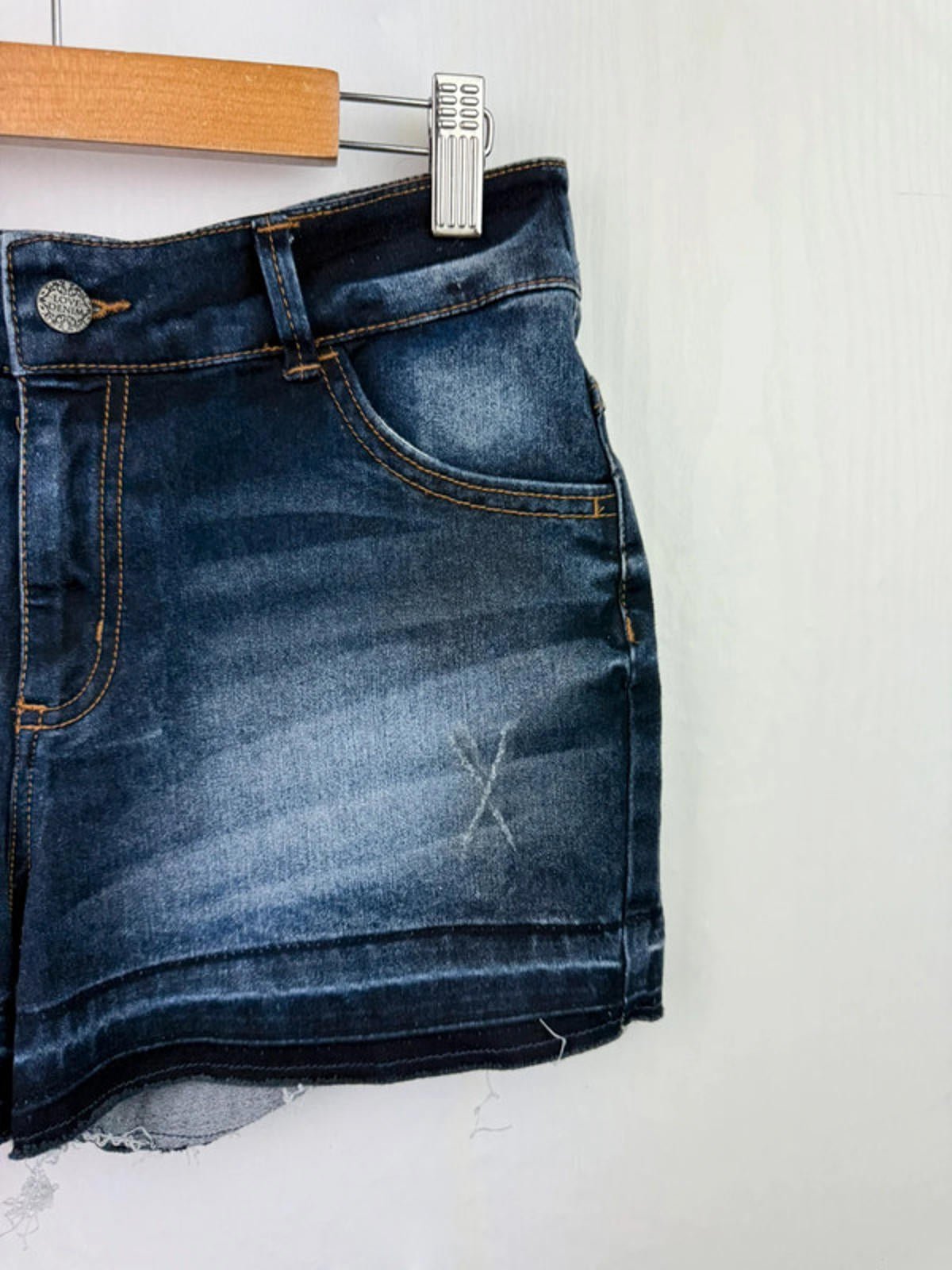 F&F Dark Denim Cropped Shorts - Girls 13 - 14 Years - Little Ones Preloved. Second Hand Children's & Preloved Baby, Kids, Girls & Boys Clothes. UK online