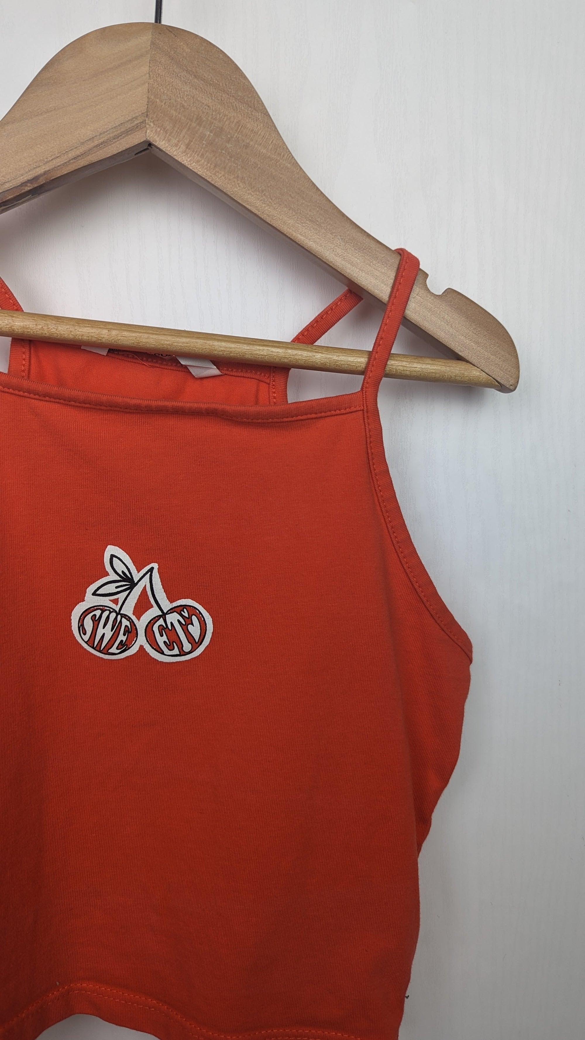 George Cherry Crop Top - Girls 8 - 9 Years - Little Ones Preloved. Second Hand Children's & Preloved Baby, Kids, Girls & Boys Clothes. UK online