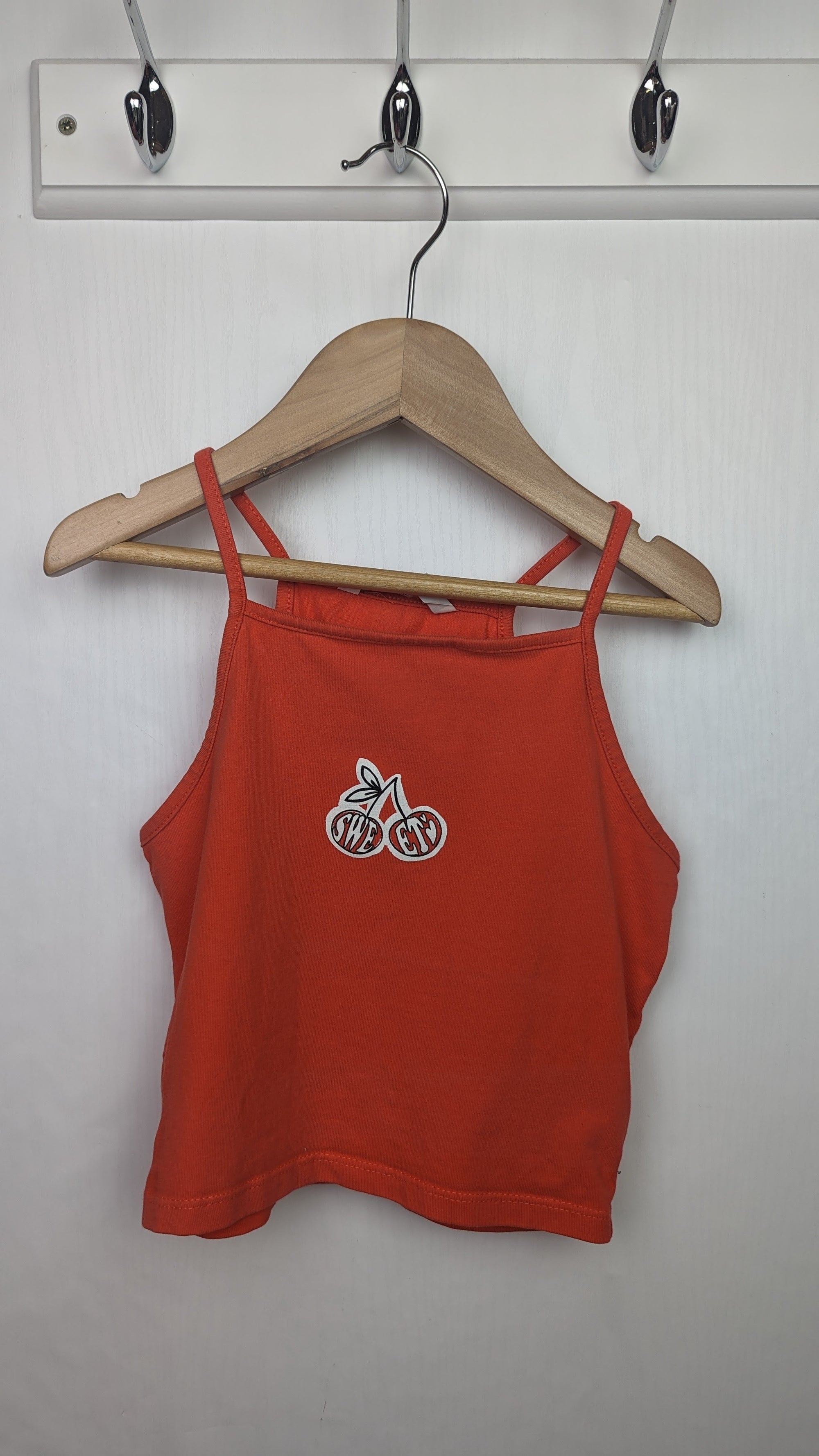 George Cherry Crop Top - Girls 8 - 9 Years - Little Ones Preloved. Second Hand Children's & Preloved Baby, Kids, Girls & Boys Clothes. UK online