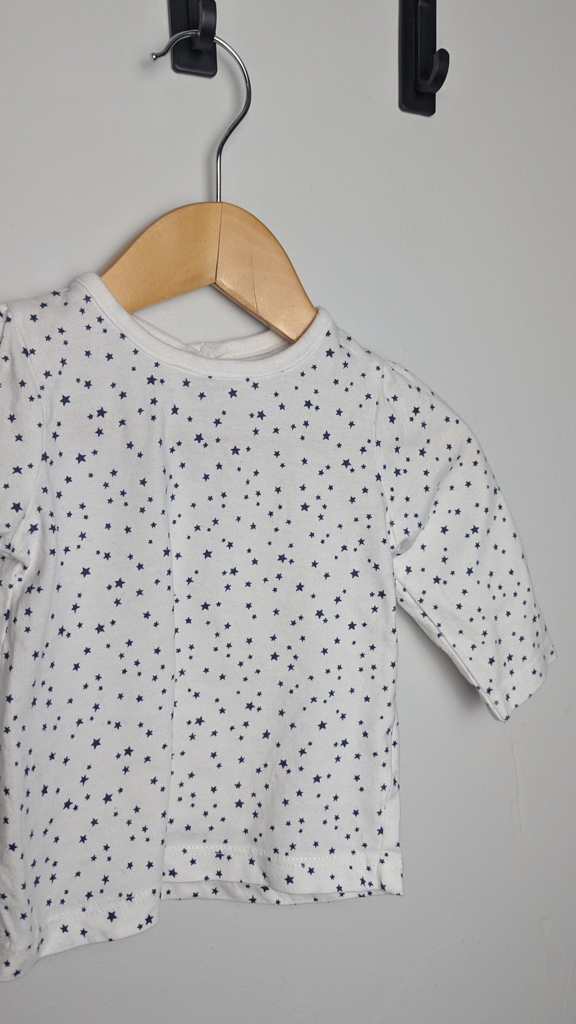 George Long sleeve Star Top - Unisex 0 - 3 Months - Little Ones Preloved. Second Hand Children's & Preloved Baby, Kids, Girls & Boys Clothes. UK online