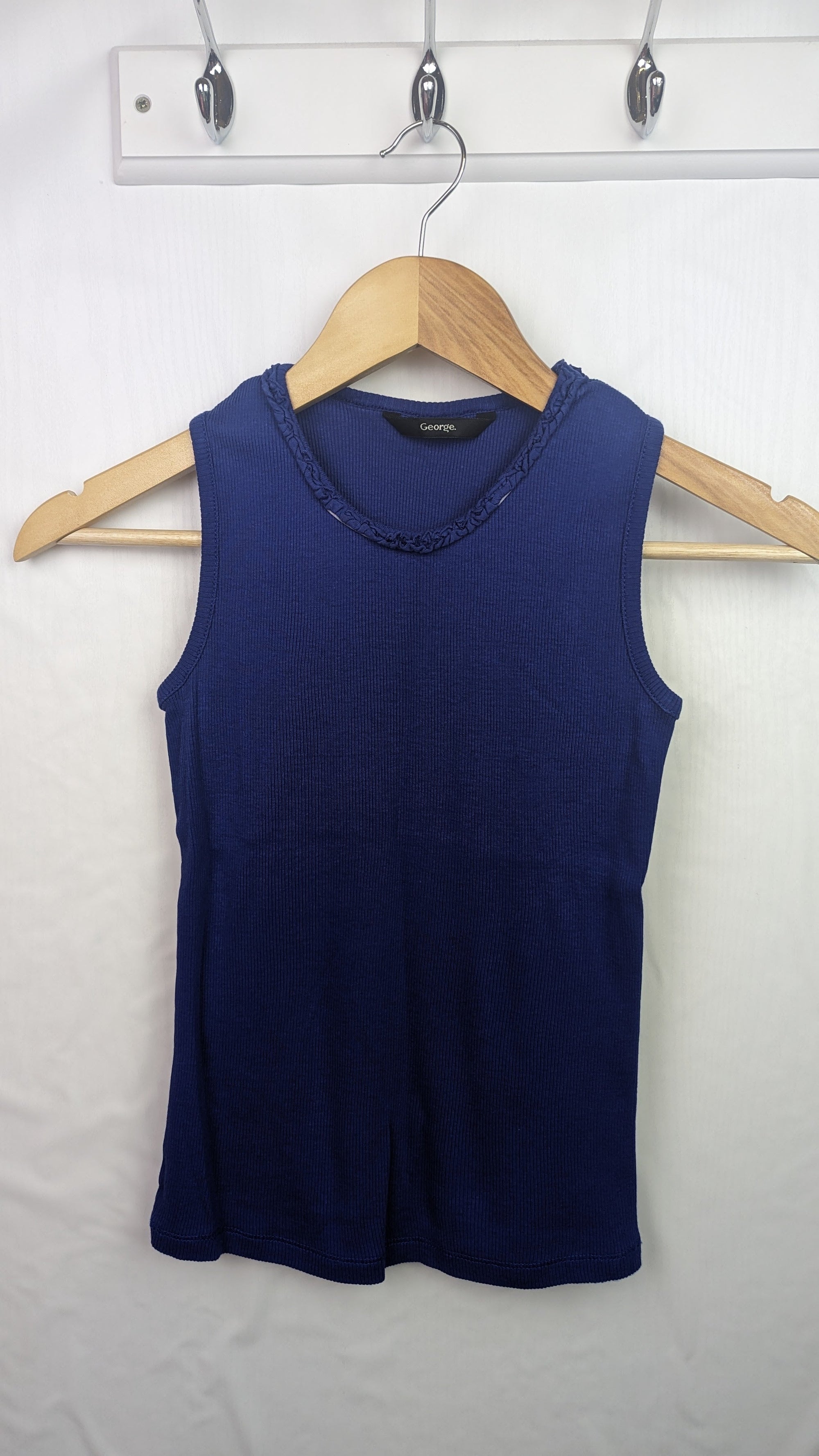 George Purple Vest Top - Girls 8 - 9 Years - Little Ones Preloved. Second Hand Children's & Preloved Baby, Kids, Girls & Boys Clothes. UK online