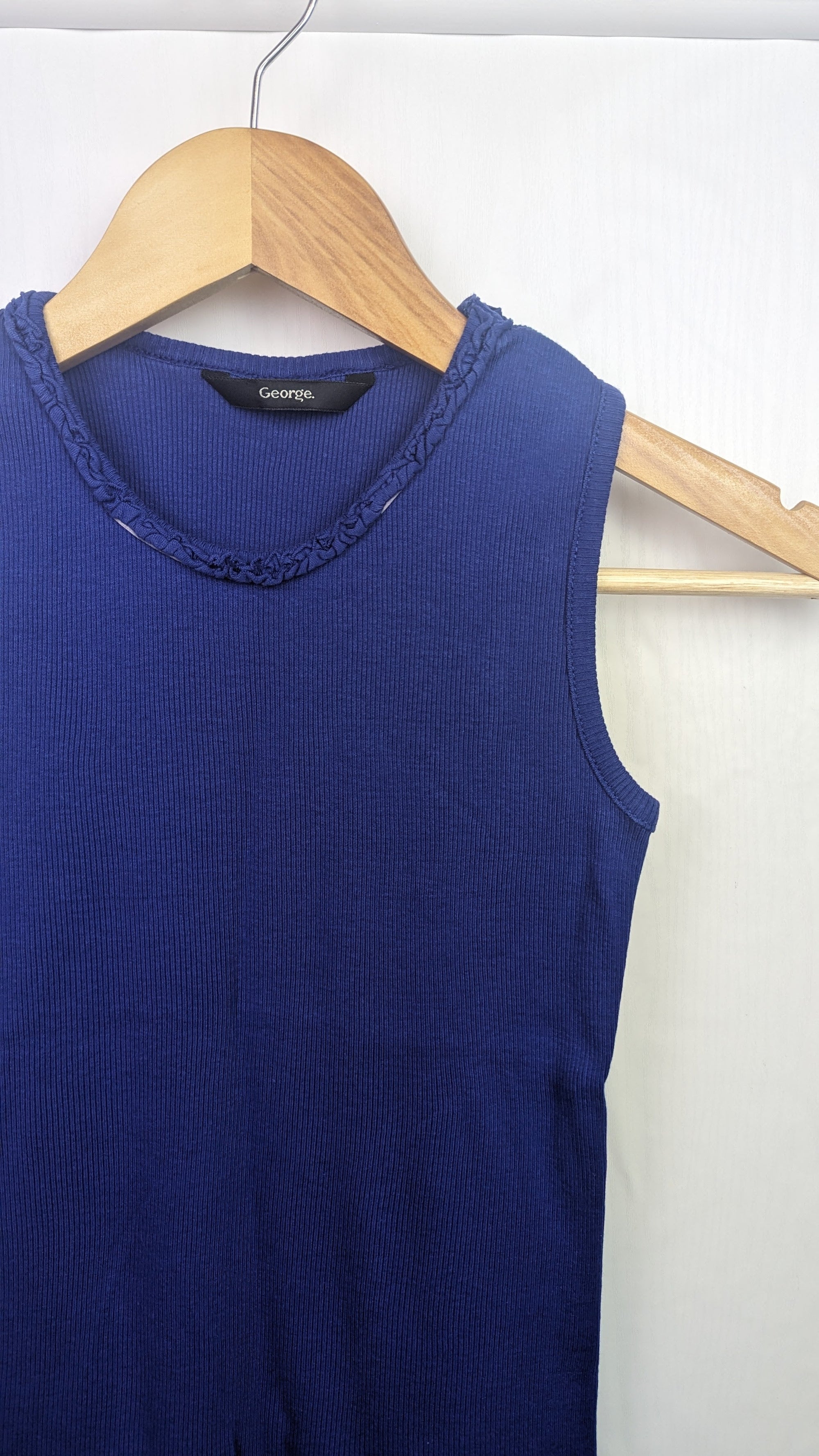 George Purple Vest Top - Girls 8 - 9 Years - Little Ones Preloved. Second Hand Children's & Preloved Baby, Kids, Girls & Boys Clothes. UK online