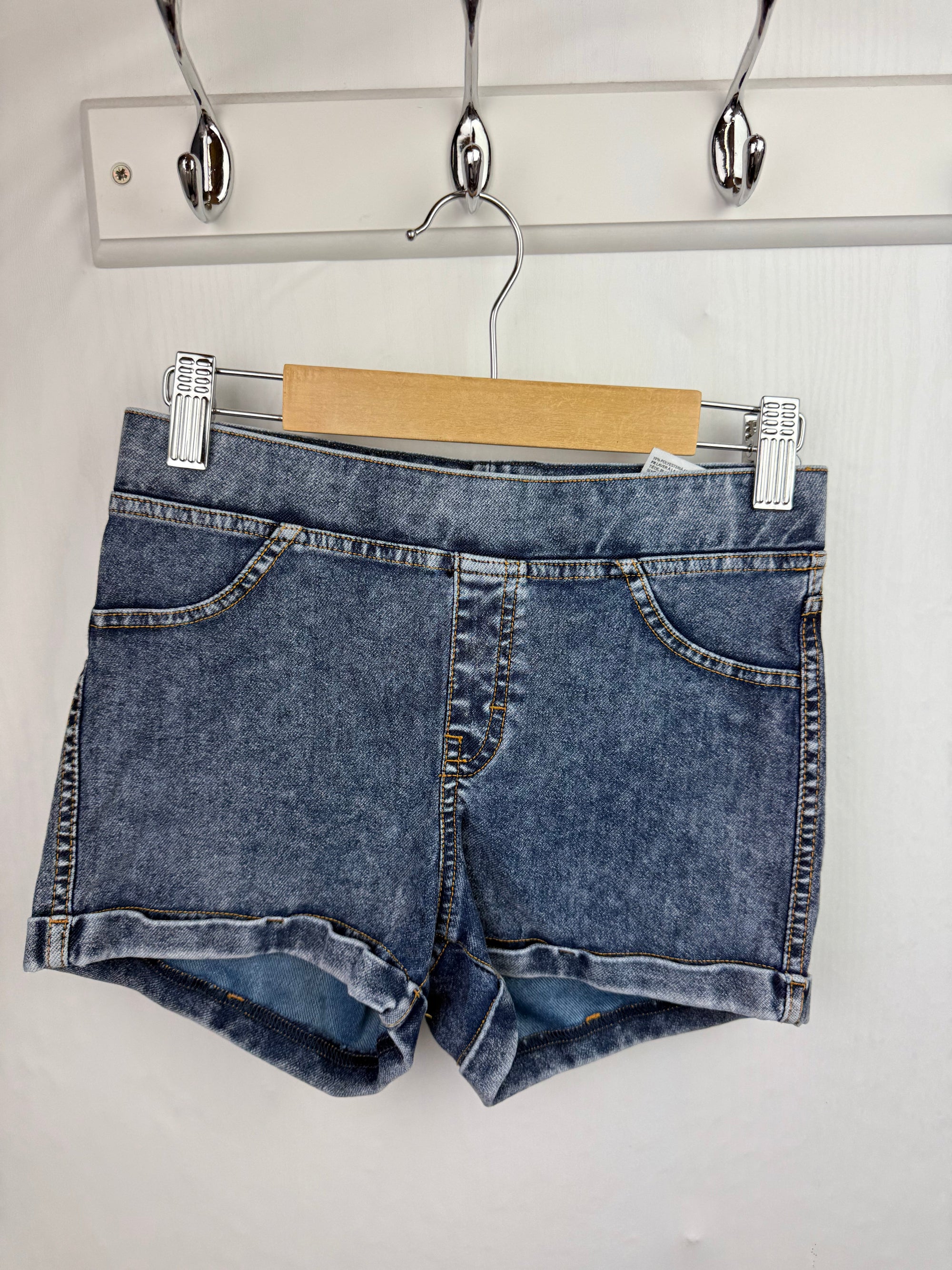 H&M Denim Hot Pant Shorts - Girls 11 - 12 Years - Little Ones Preloved. Second Hand Children's & Preloved Baby, Kids, Girls & Boys Clothes. UK online
