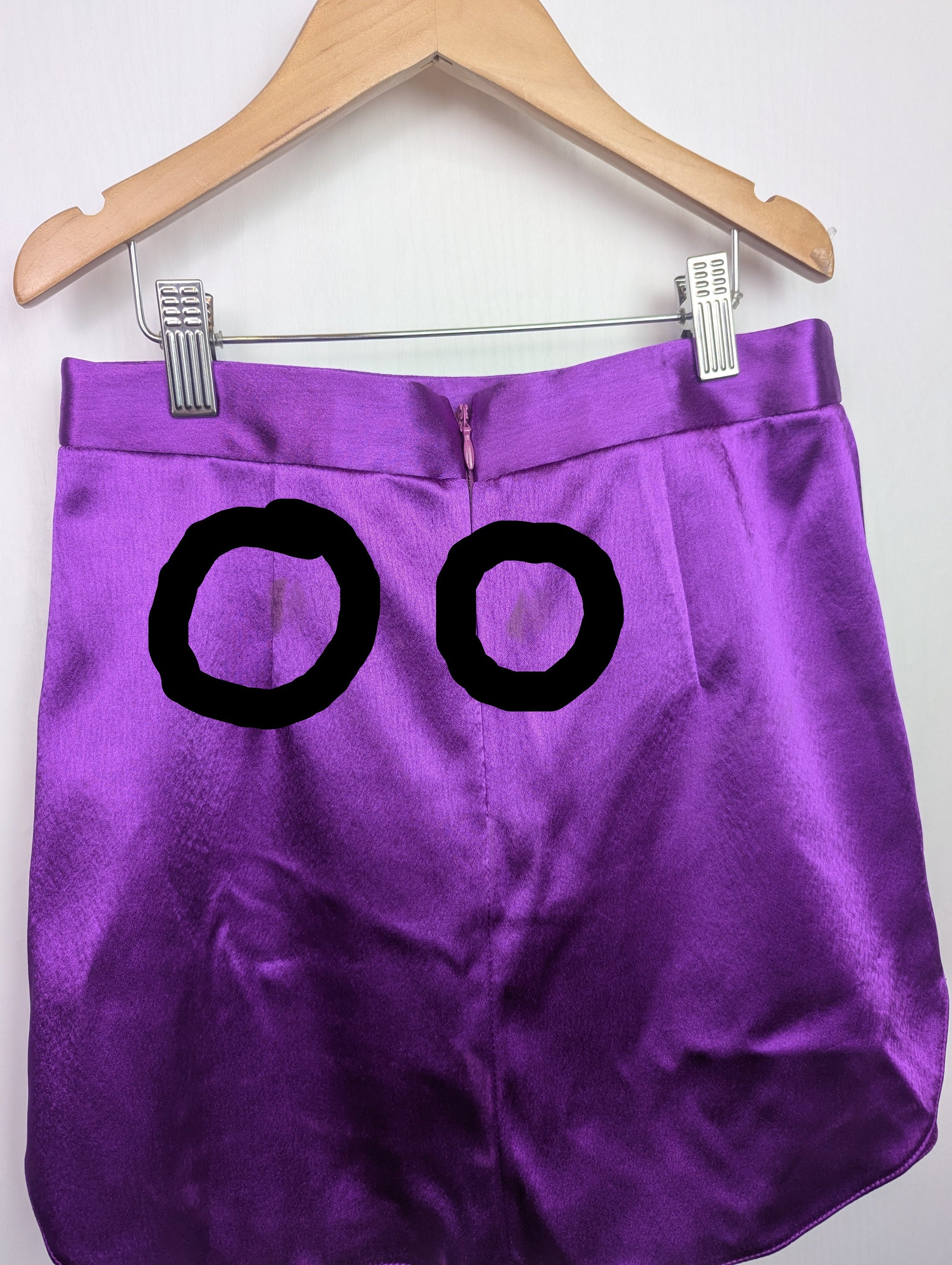 IMPERFECT NWOT's River Island Skirt - Girls 9 - 10 Years - Little Ones Preloved. Second Hand Children's & Preloved Baby, Kids, Girls & Boys Clothes. UK online