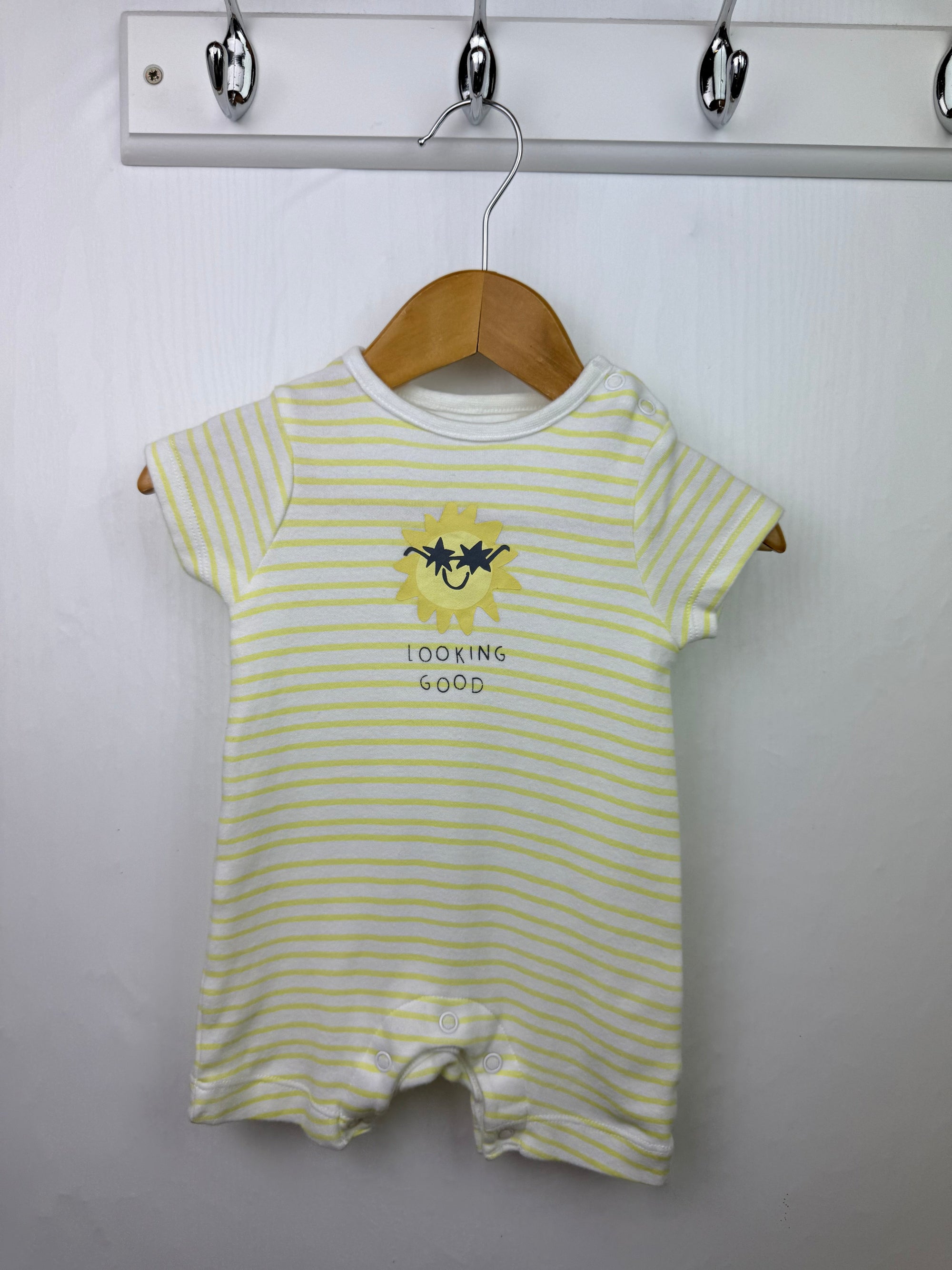 John Lewis Looking Good Romper - Baby Girls 0 - 3 Months - Little Ones Preloved. Second Hand Children's & Preloved Baby, Kids, Girls & Boys Clothes. UK online