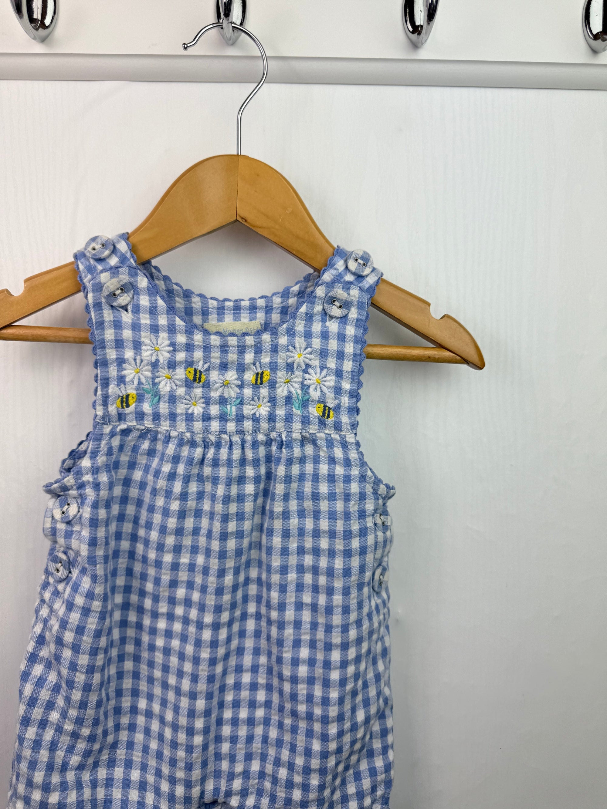 Jojo Maman Bebe Gingham Romper - Girls 0 - 3 Months - Little Ones Preloved. Second Hand Children's & Preloved Baby, Kids, Girls & Boys Clothes. UK online