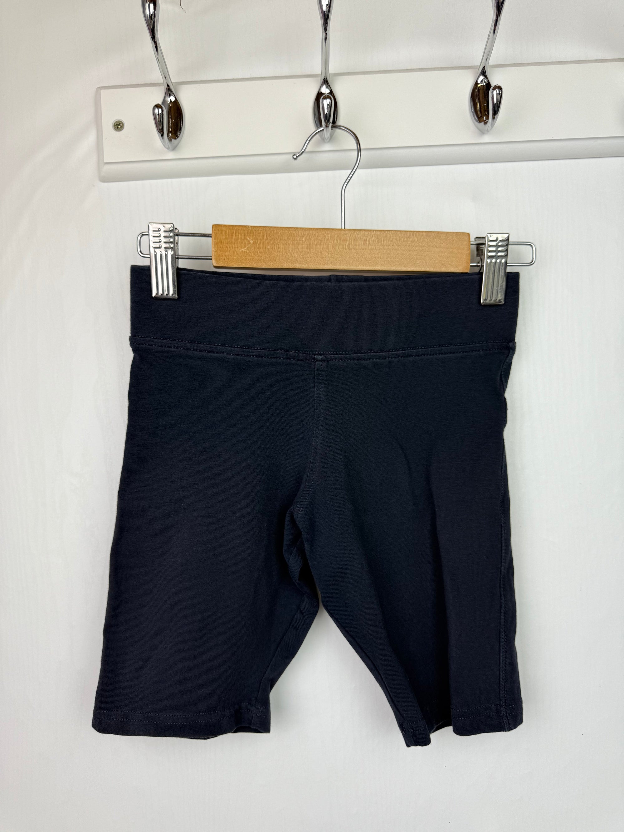M&S Navy Cycle PE School Shorts - Girls 6 - 7 Years - Little Ones Preloved. Second Hand Children's & Preloved Baby, Kids, Girls & Boys Clothes. UK online