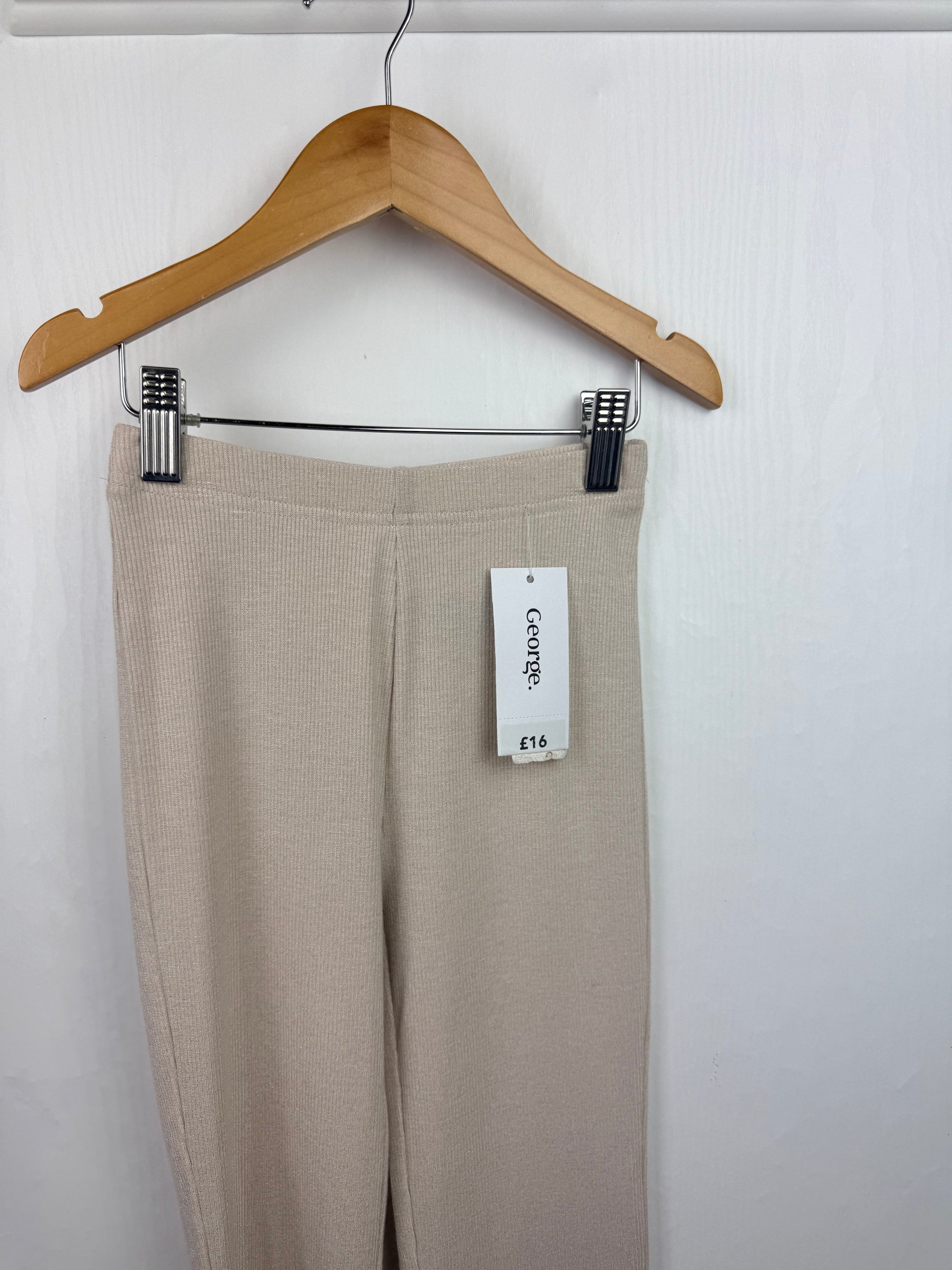 NEW George Biege Gold Ribbed Leggings - Girls 6 - 7 Years - Little Ones Preloved. Second Hand Children's & Preloved Baby, Kids, Girls & Boys Clothes. UK online