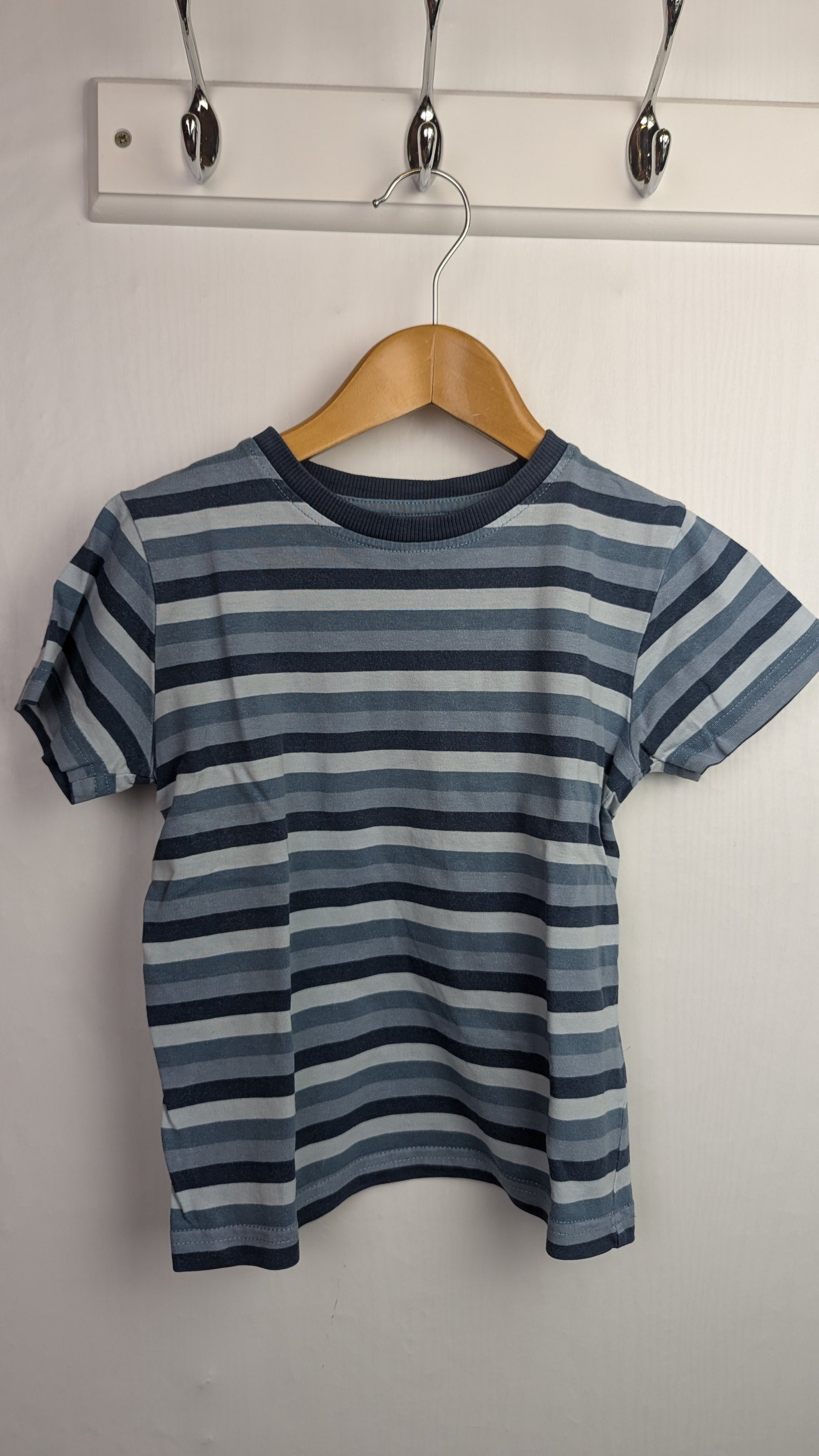 Next Blue Striped Pyjama Top - Boys 3 - 4 Years - Little Ones Preloved. Second Hand Children's & Preloved Baby, Kids, Girls & Boys Clothes. UK online