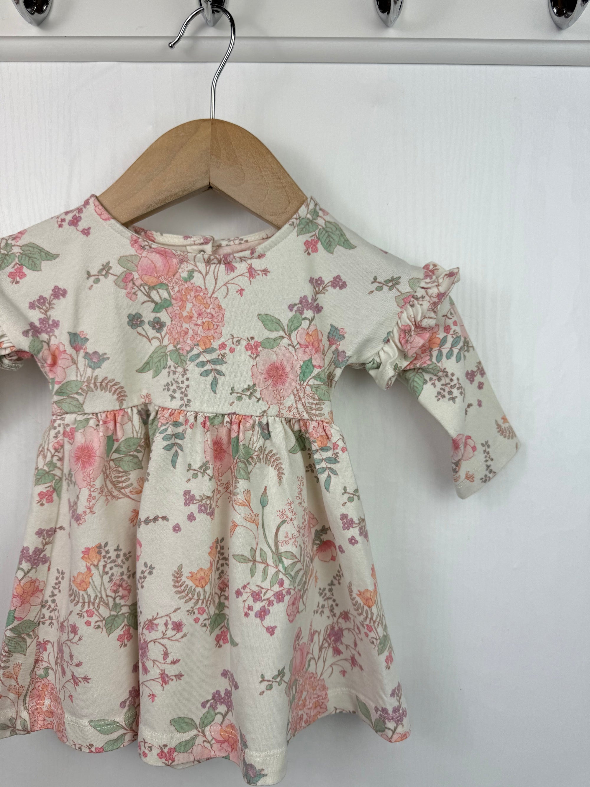 Next Cream Floral Long Sleeve Dress - Girls 0 - 3 Months - Little Ones Preloved. Second Hand Children's & Preloved Baby, Kids, Girls & Boys Clothes. UK online