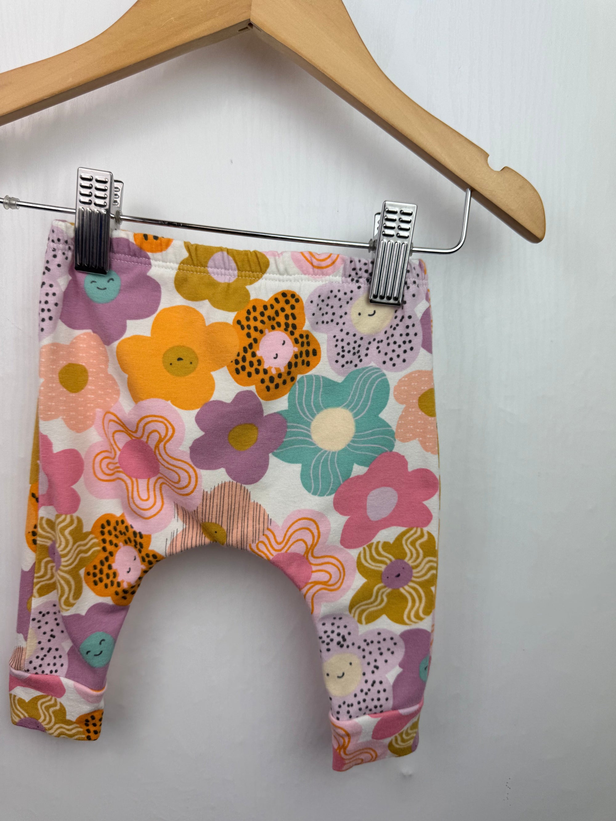 Next Floral Leggings - Baby Girls 0 - 3 Months - Little Ones Preloved. Second Hand Children's & Preloved Baby, Kids, Girls & Boys Clothes. UK online