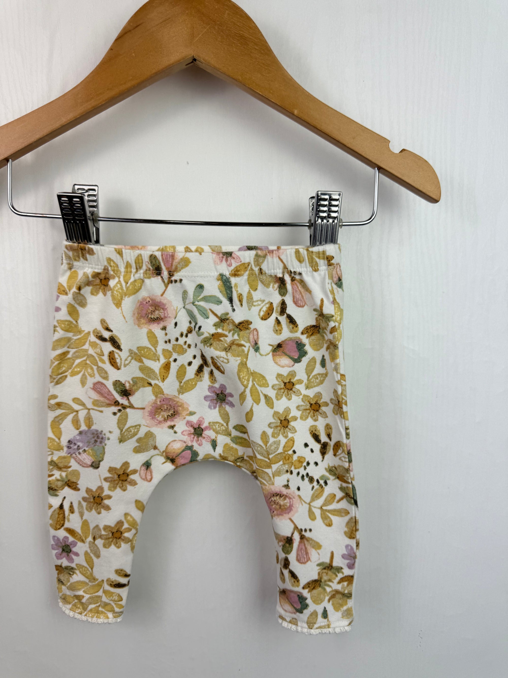 Next Floral Leggings - Baby Girls 0 - 3 Months - Little Ones Preloved. Second Hand Children's & Preloved Baby, Kids, Girls & Boys Clothes. UK online