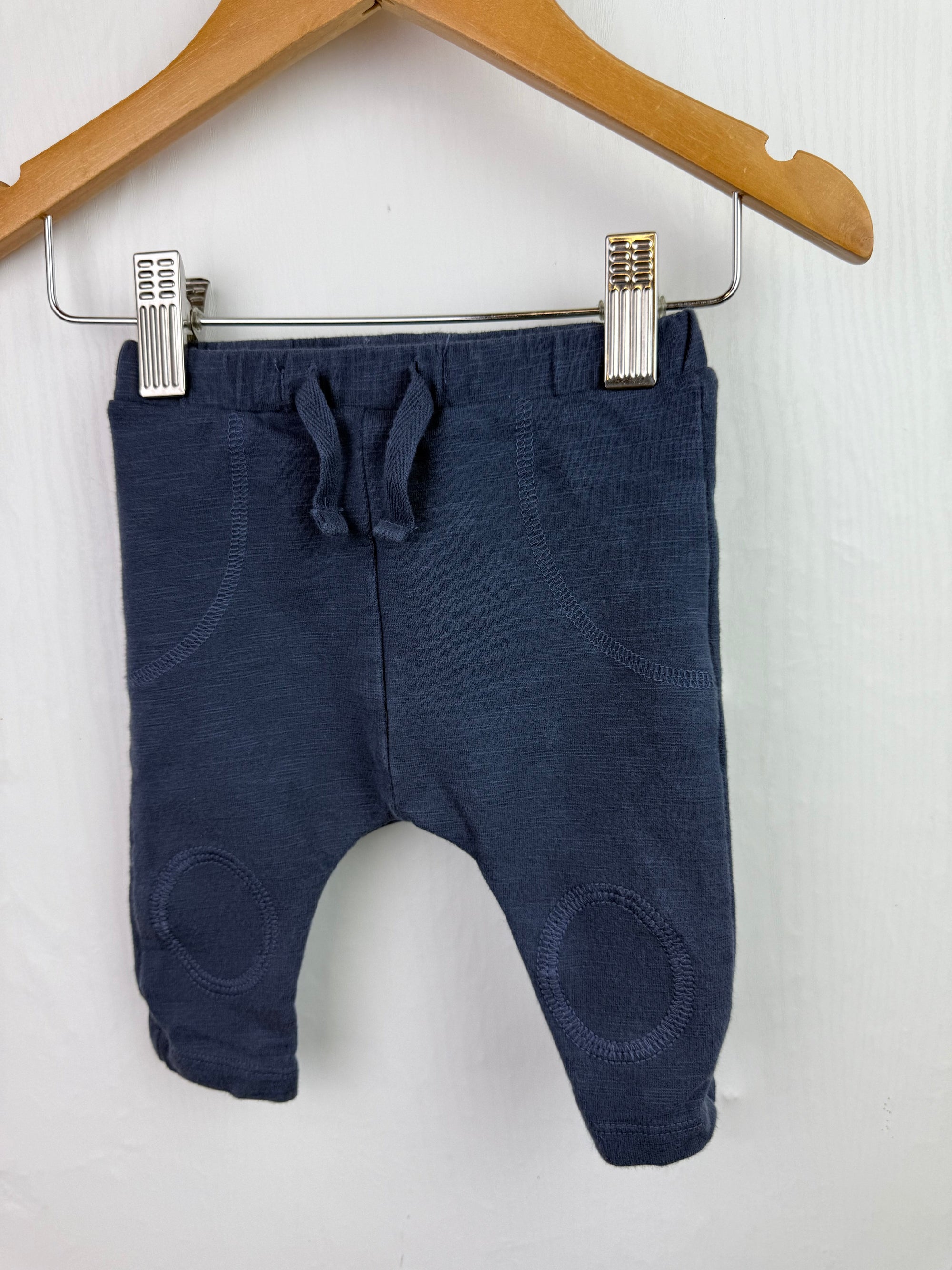 Next Navy Leggings - Unisex 0 - 3 Months - Little Ones Preloved. Second Hand Children's & Preloved Baby, Kids, Girls & Boys Clothes. UK online