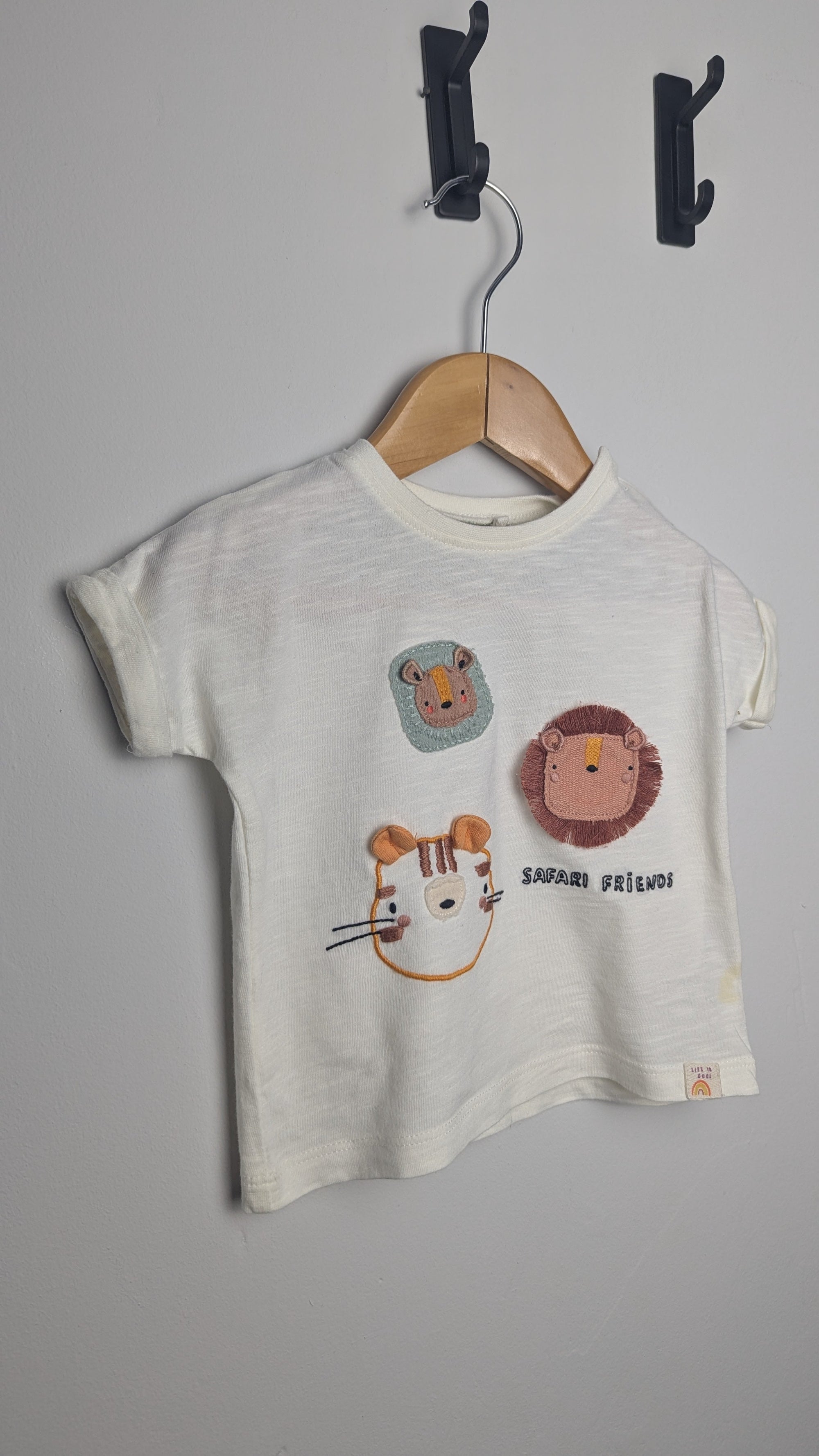 Next Safari Friends Short Sleeve Top - Boys 3 - 6 Months - Little Ones Preloved. Second Hand Children's & Preloved Baby, Kids, Girls & Boys Clothes. UK online