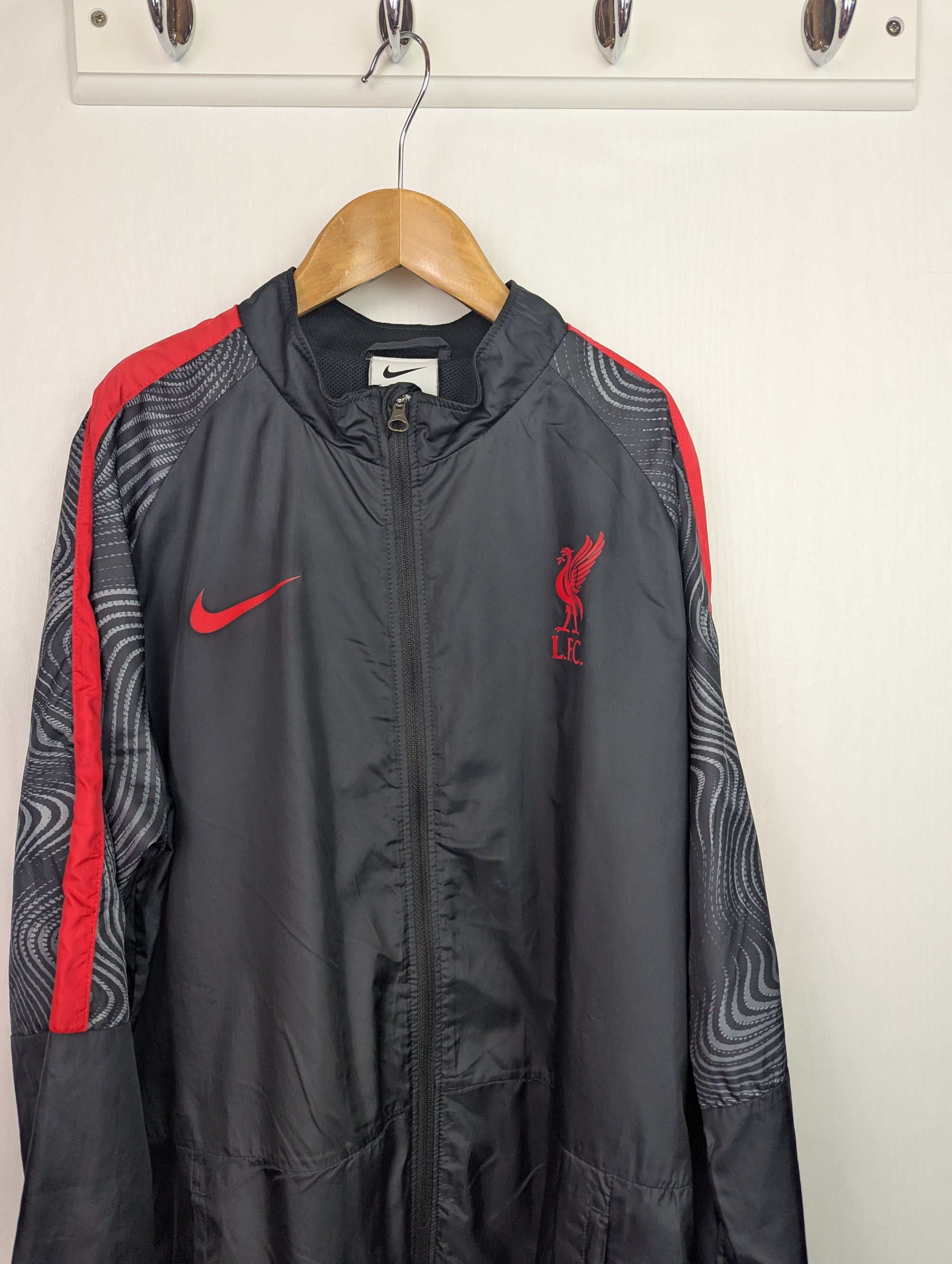 Nike Liverpool Football Club Jacket - Unisex 14 Years - Little Ones Preloved. Second Hand Children's & Preloved Baby, Kids, Girls & Boys Clothes. UK online