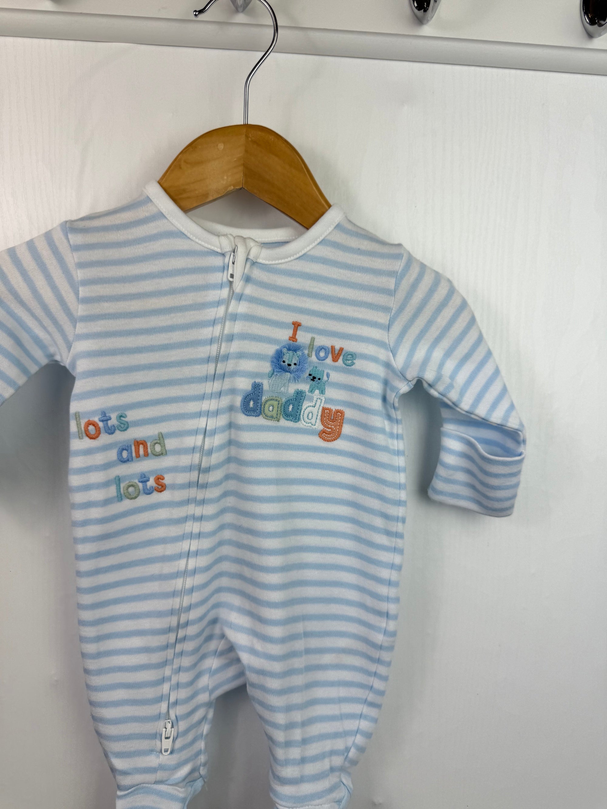 Nutmeg I Love Daddy Sleepsuit - Unisex Boys Newborn - Little Ones Preloved. Second Hand Children's & Preloved Baby, Kids, Girls & Boys Clothes. UK online