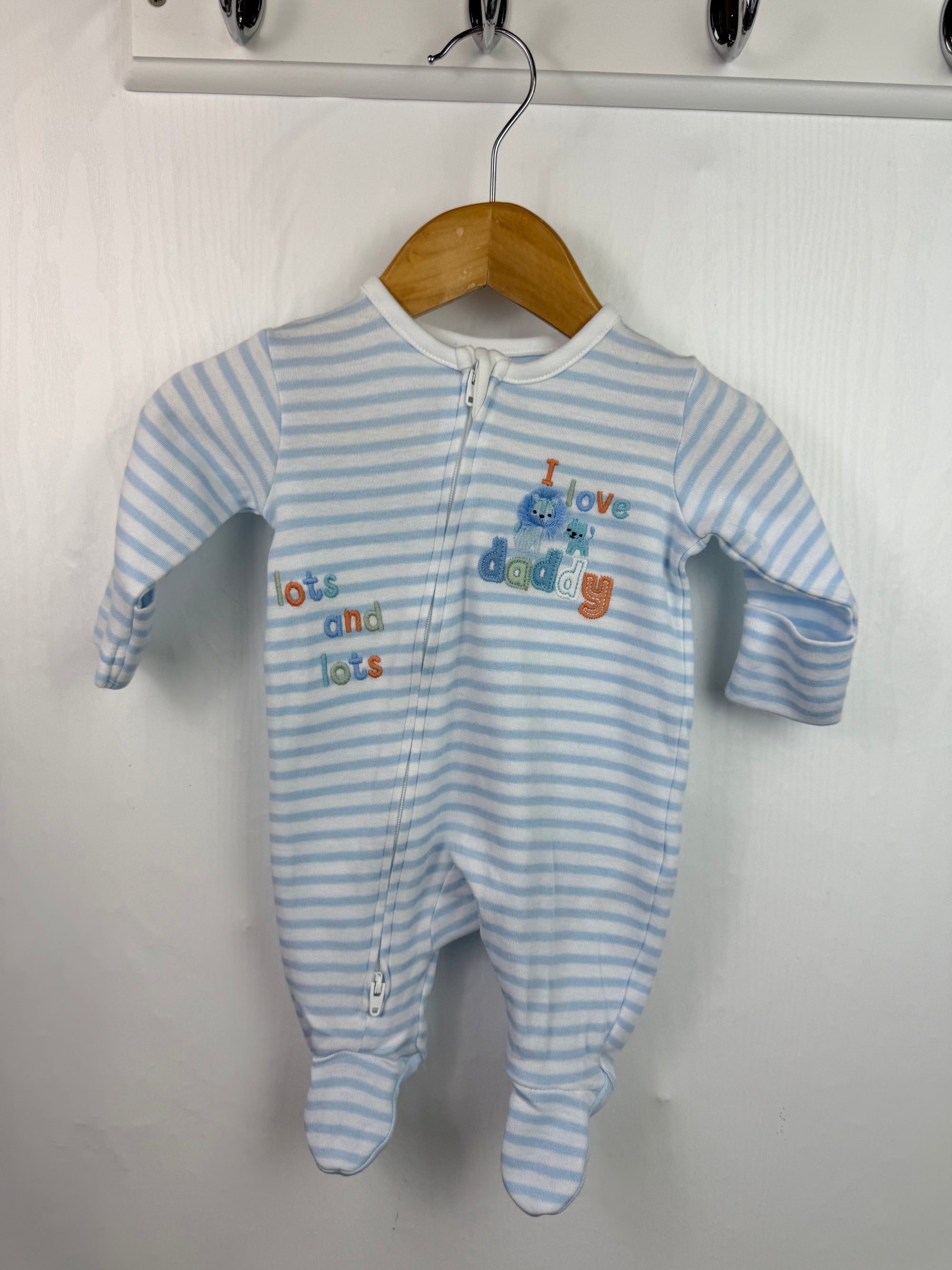 Nutmeg I Love Daddy Sleepsuit - Unisex Boys Newborn - Little Ones Preloved. Second Hand Children's & Preloved Baby, Kids, Girls & Boys Clothes. UK online