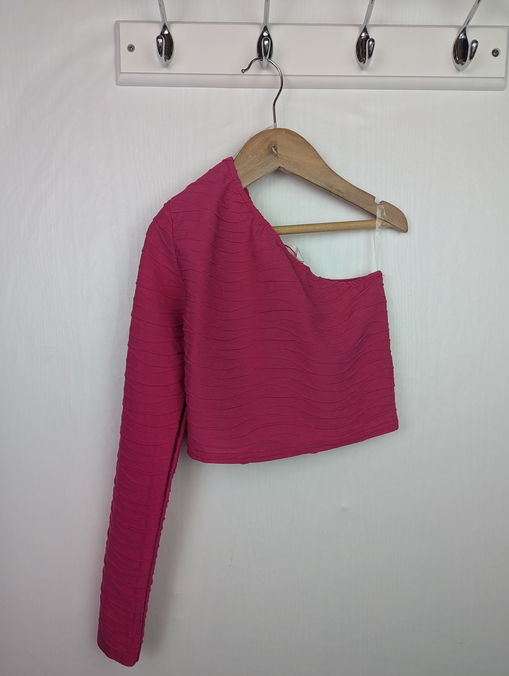 NWOT's Matalan Pink One - Sleeve Top - Girls 13 Years - Little Ones Preloved. Second Hand Children's & Preloved Baby, Kids, Girls & Boys Clothes. UK online