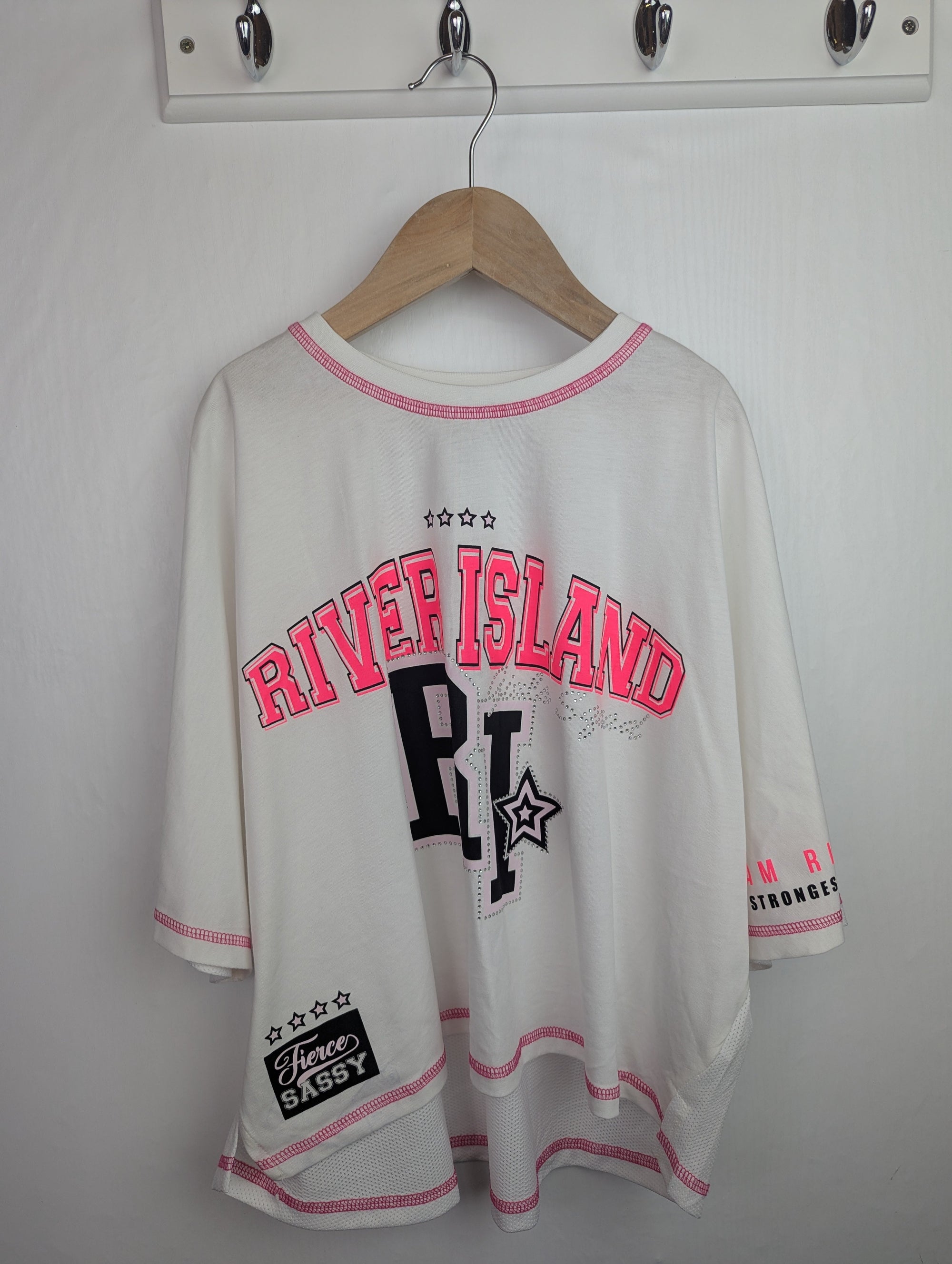 NWOT's River Island Active Top - Girls 13 - 14 Years - Little Ones Preloved. Second Hand Children's & Preloved Baby, Kids, Girls & Boys Clothes. UK online