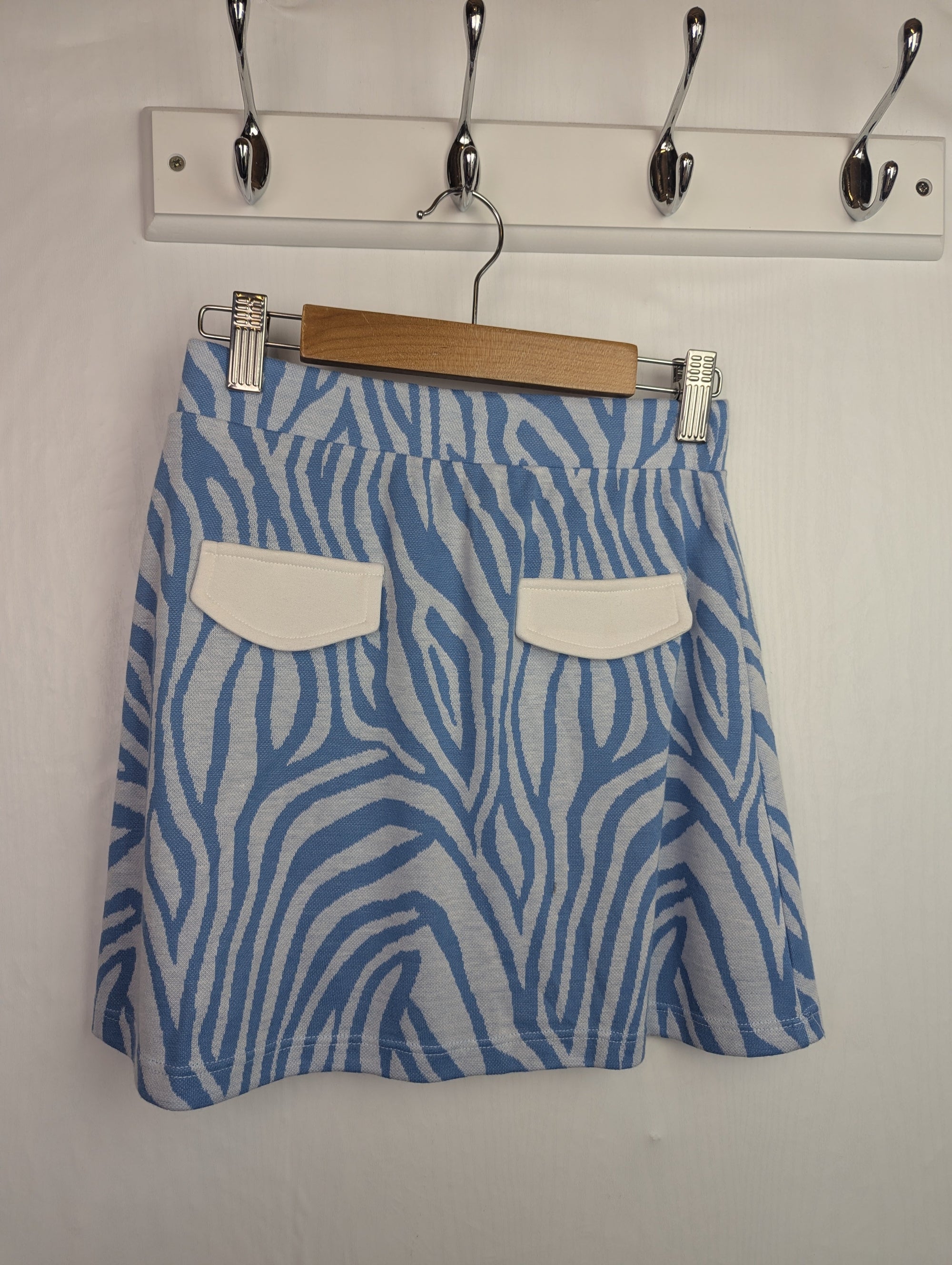 NWOT's River Island Animal Print Skirt - Girls 9 - 10 Years - Little Ones Preloved. Second Hand Children's & Preloved Baby, Kids, Girls & Boys Clothes. UK online