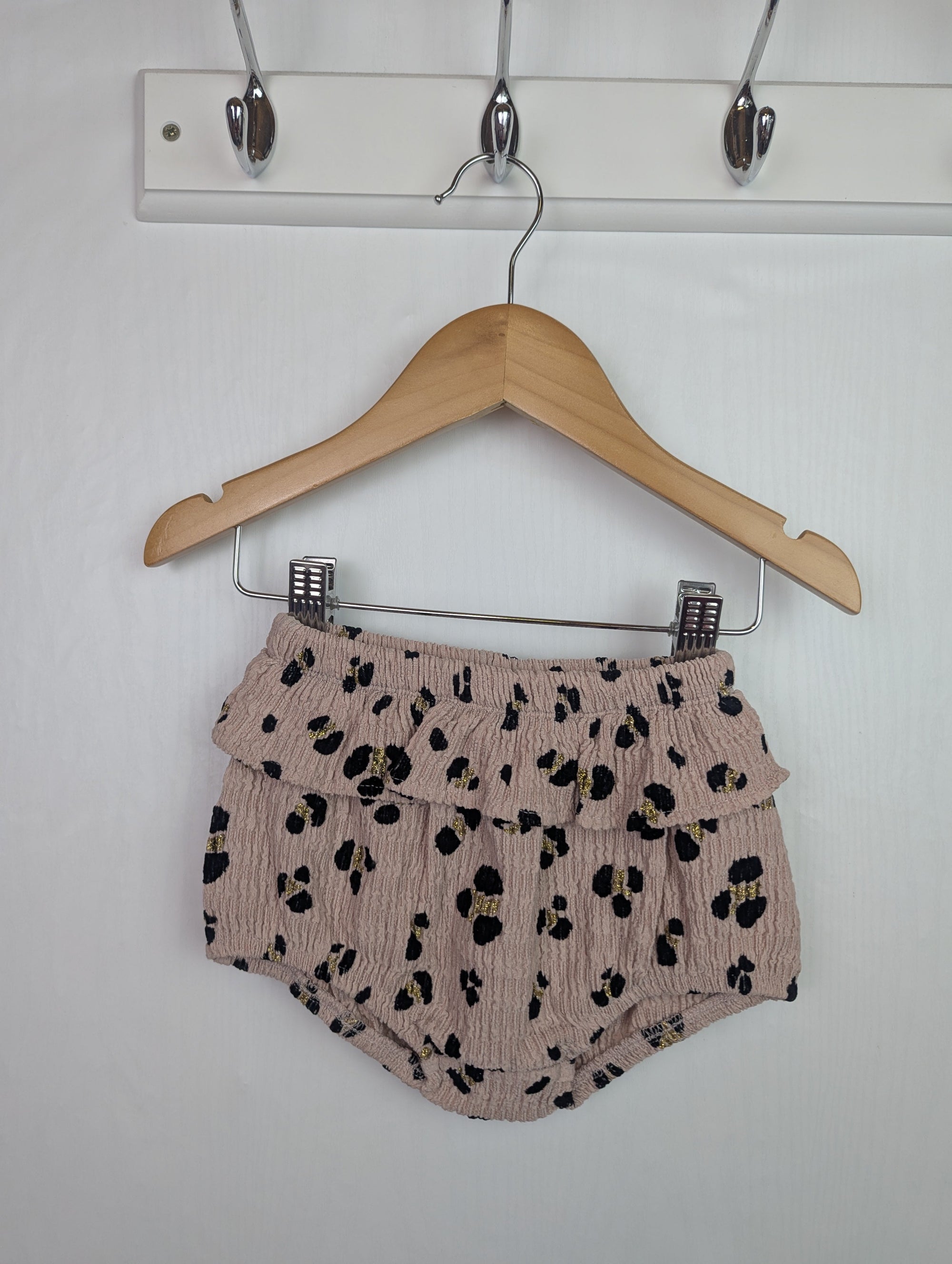 NWOT's River Island Baby Shorts - Girls 6 - 9 Months - Little Ones Preloved. Second Hand Children's & Preloved Baby, Kids, Girls & Boys Clothes. UK online