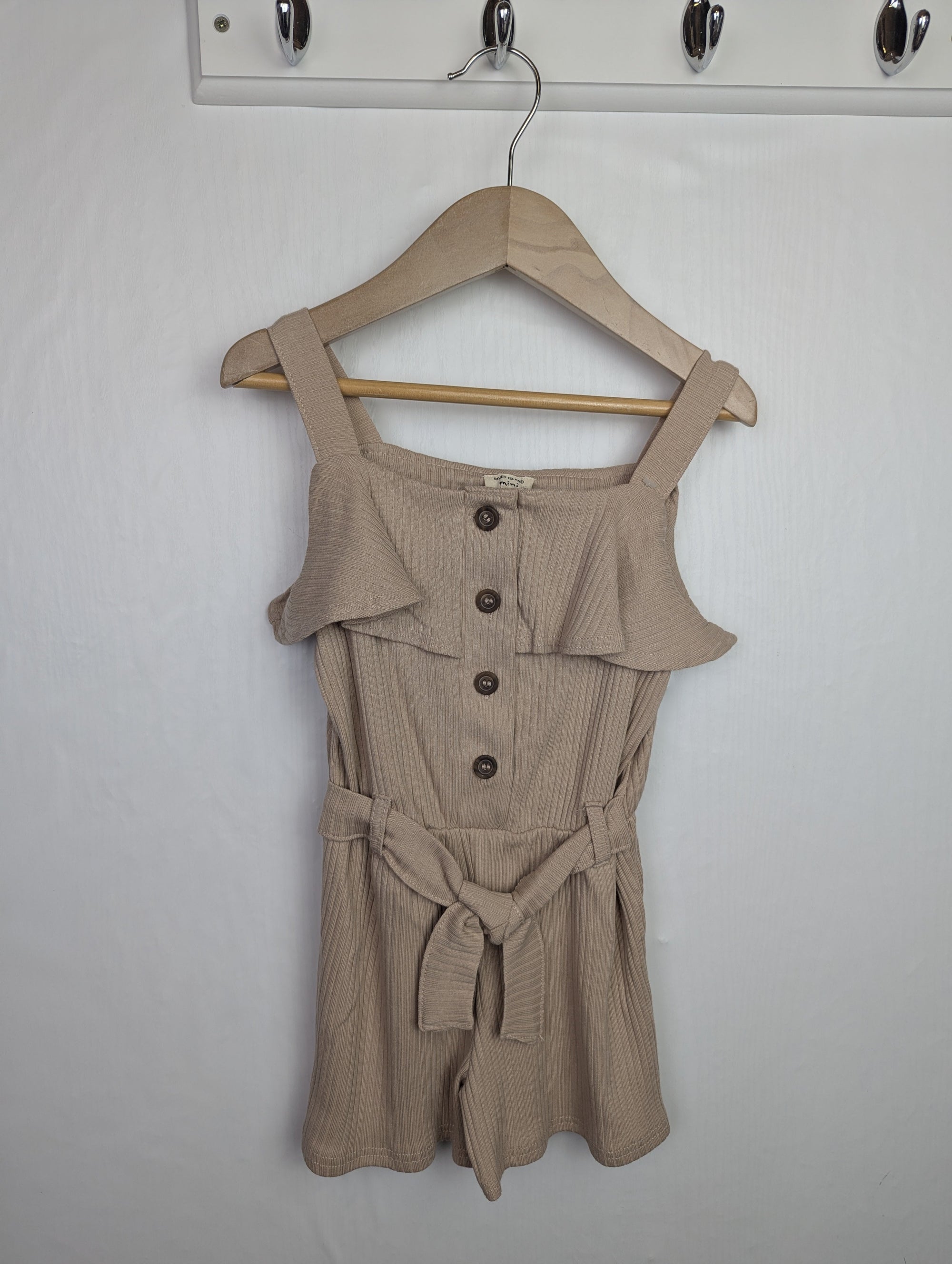 NWOT's River Island Beige Playsuit - Girls 4 - 5 Years - Little Ones Preloved. Second Hand Children's & Preloved Baby, Kids, Girls & Boys Clothes. UK online