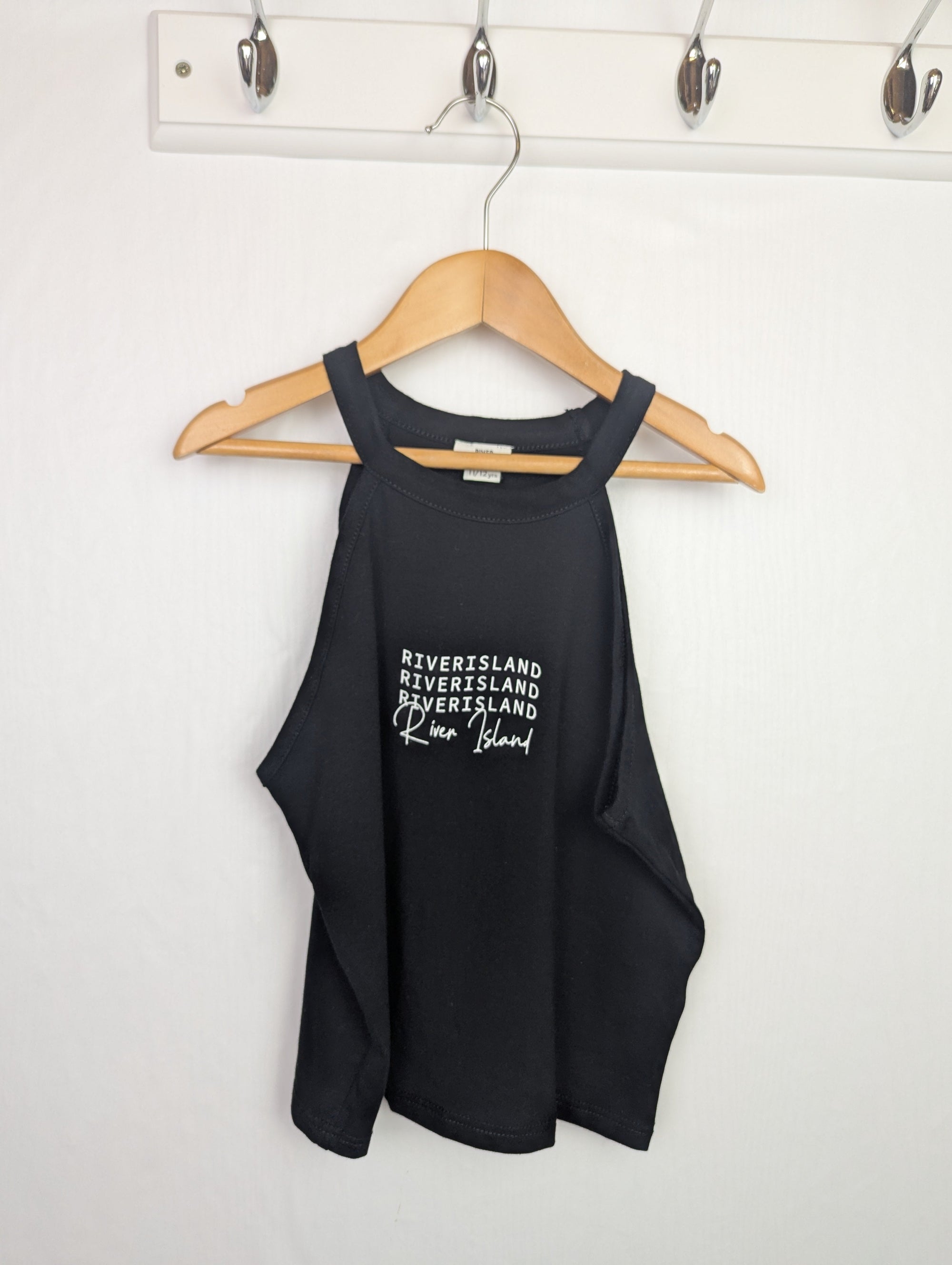 NWOT's River Island Black Crop Top - Girls 11 - 12 Years - Little Ones Preloved. Second Hand Children's & Preloved Baby, Kids, Girls & Boys Clothes. UK online