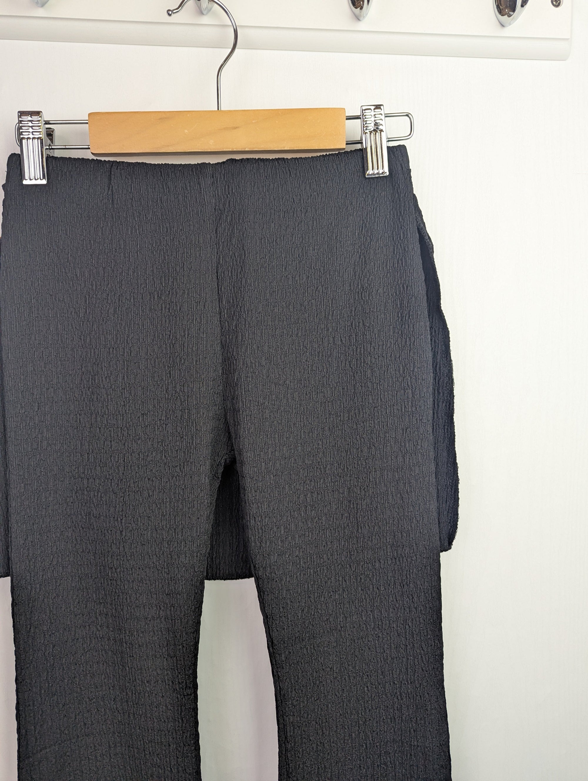 NWOT's River Island Black Leggings - Girls 9 - 10 Years - Little Ones Preloved. Second Hand Children's & Preloved Baby, Kids, Girls & Boys Clothes. UK online