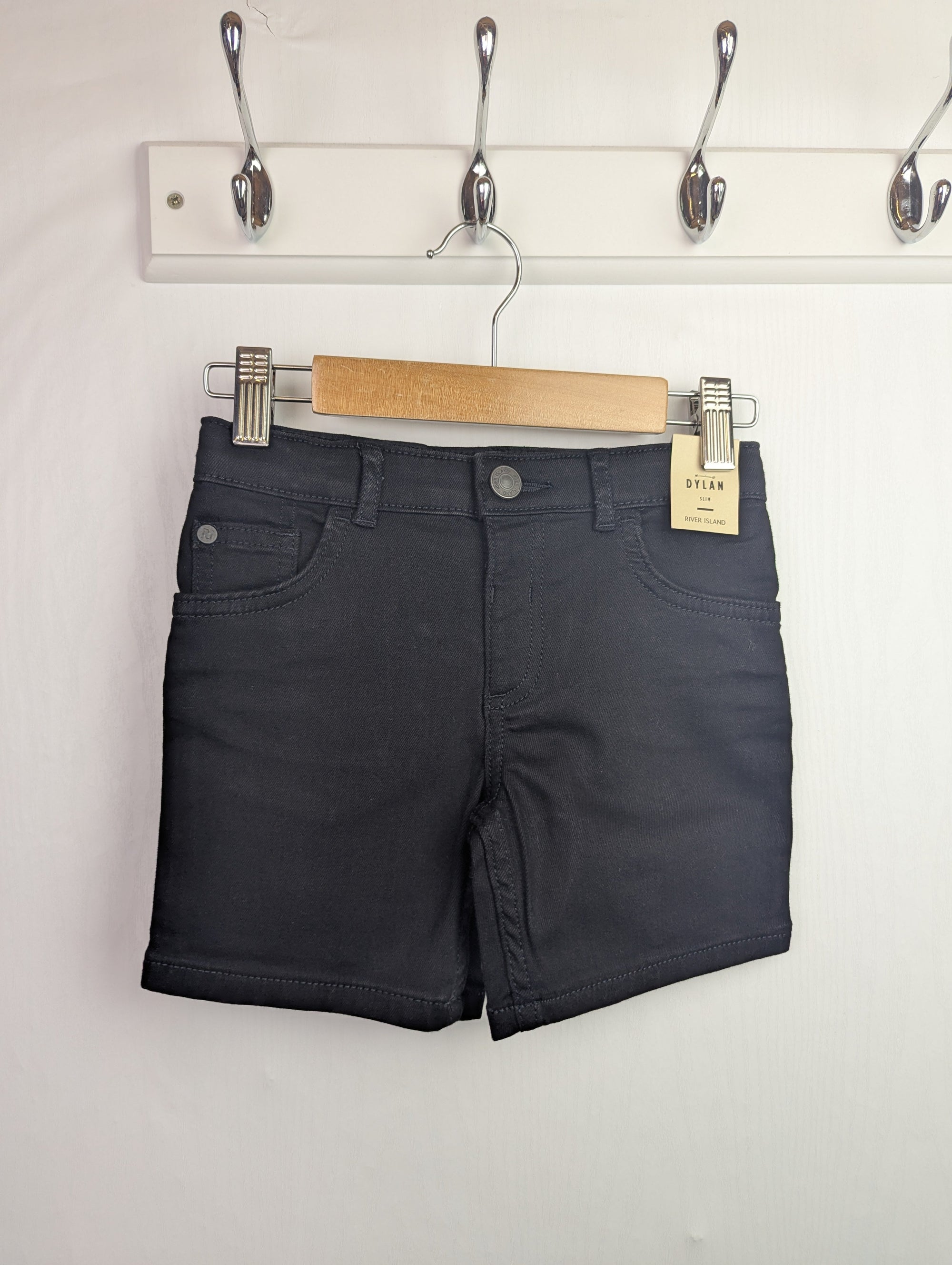 NWOT's River Island Black Shorts - Boys 2 - 3 Years - Little Ones Preloved. Second Hand Children's & Preloved Baby, Kids, Girls & Boys Clothes. UK online