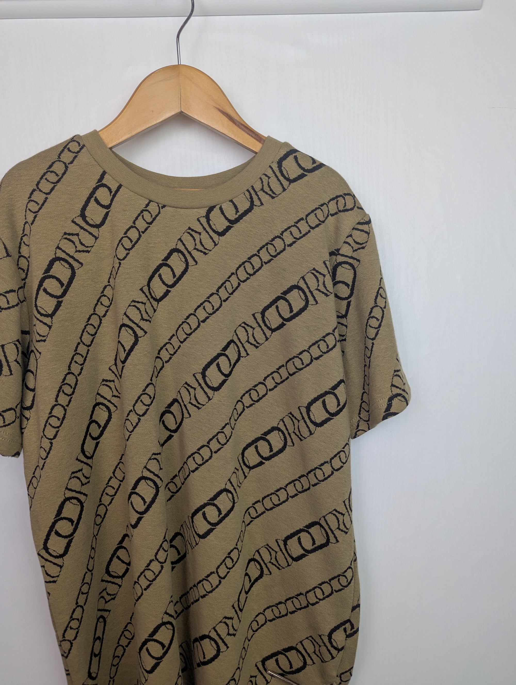 NWOT's River Island Brown Top - Boys 9 - 10 Years - Little Ones Preloved. Second Hand Children's & Preloved Baby, Kids, Girls & Boys Clothes. UK online