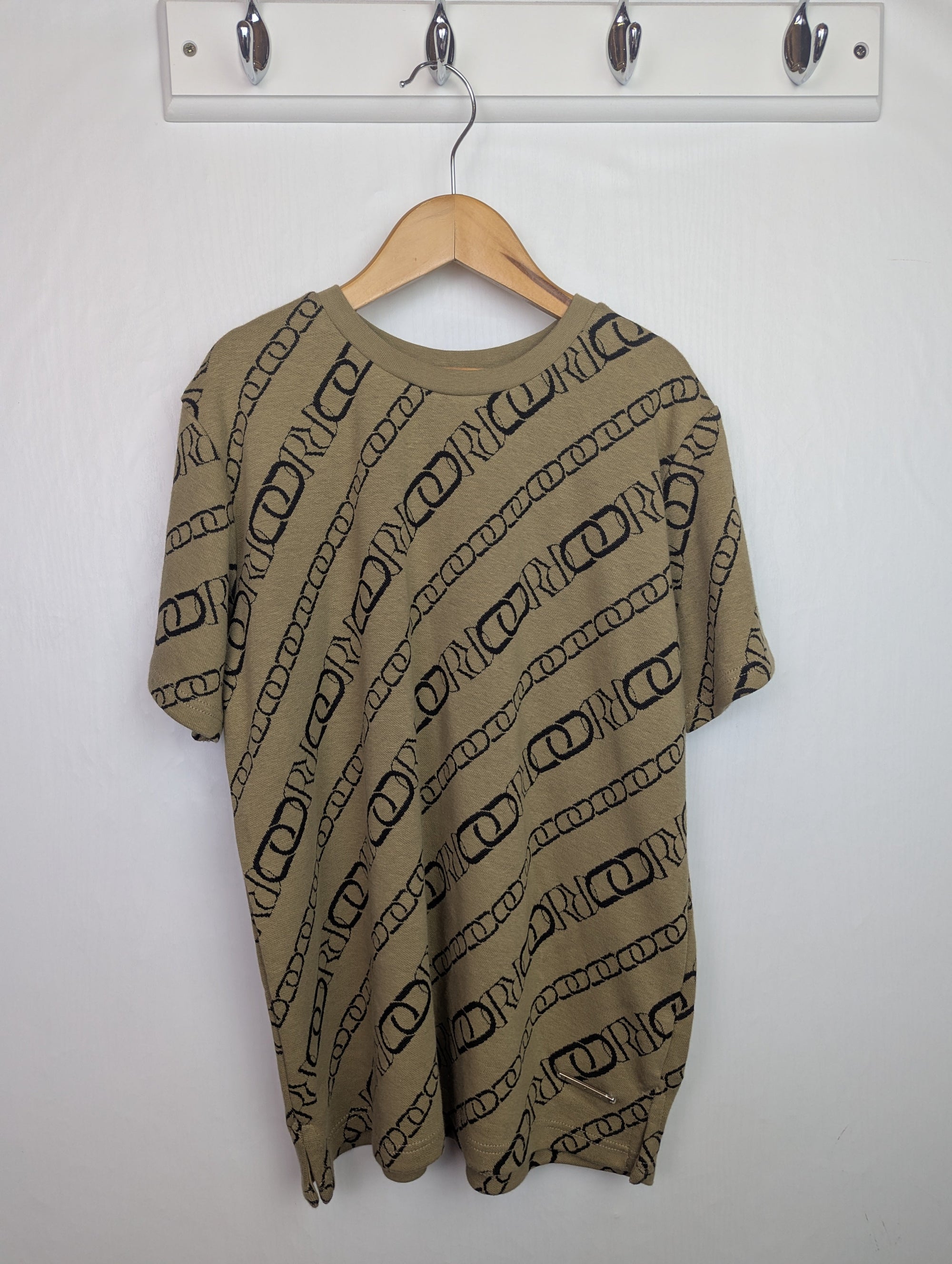 NWOT's River Island Brown Top - Boys 9 - 10 Years - Little Ones Preloved. Second Hand Children's & Preloved Baby, Kids, Girls & Boys Clothes. UK online