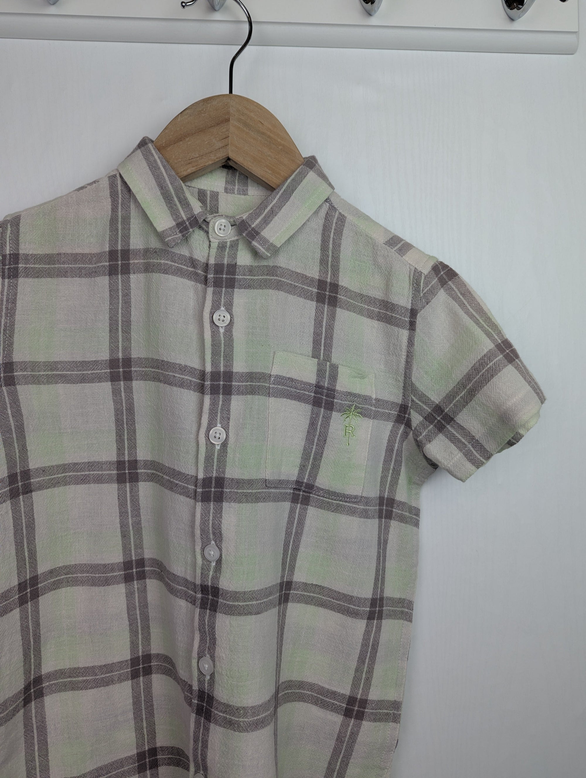 NWOT's River Island Brown/Green Check Shirt - Boys 5 - 6 Years - Little Ones Preloved. Second Hand Children's & Preloved Baby, Kids, Girls & Boys Clothes. UK online