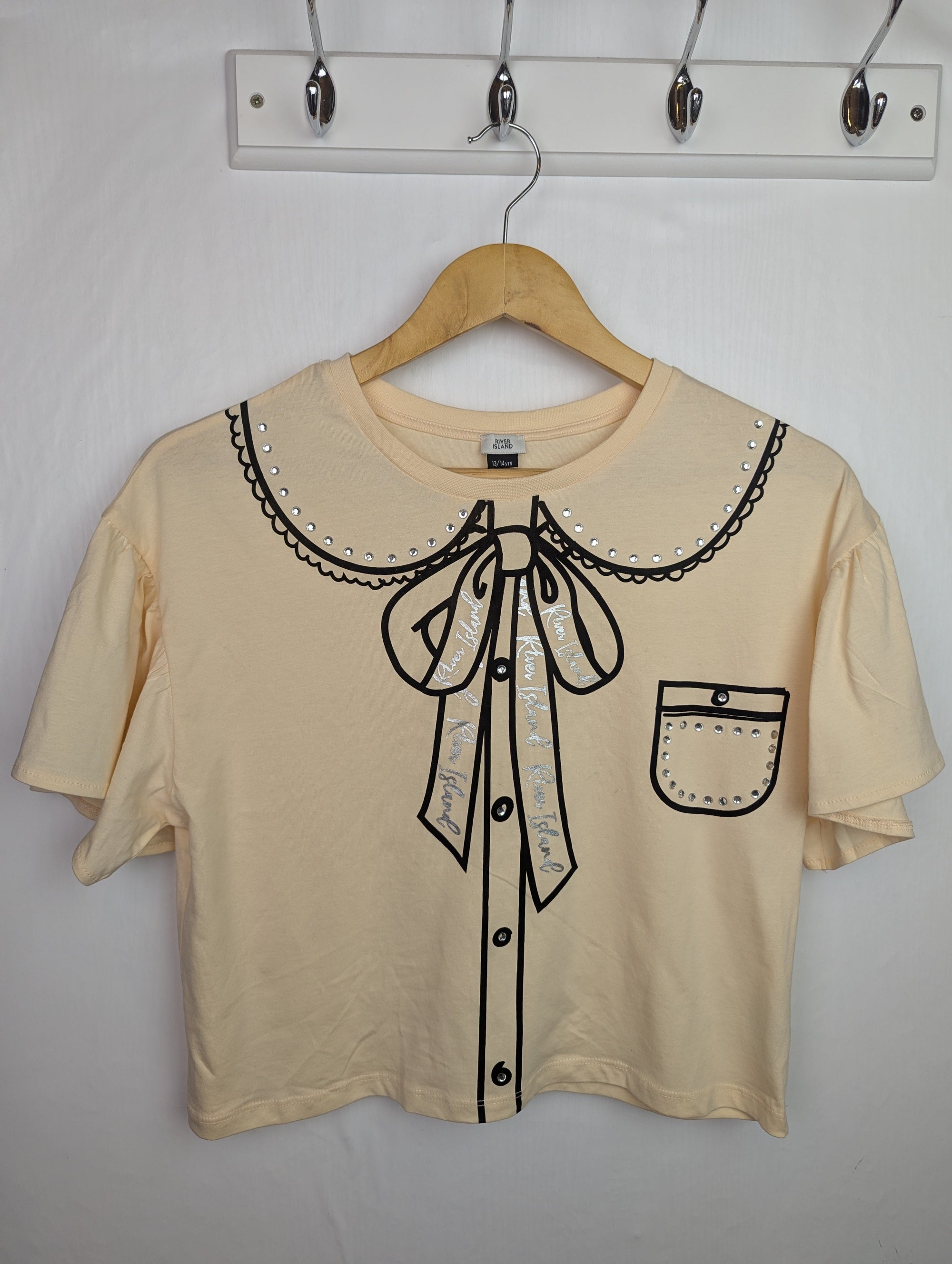 NWOT's River Island Cream Bow Top - Girls 13 - 14 Years - Little Ones Preloved. Second Hand Children's & Preloved Baby, Kids, Girls & Boys Clothes. UK online