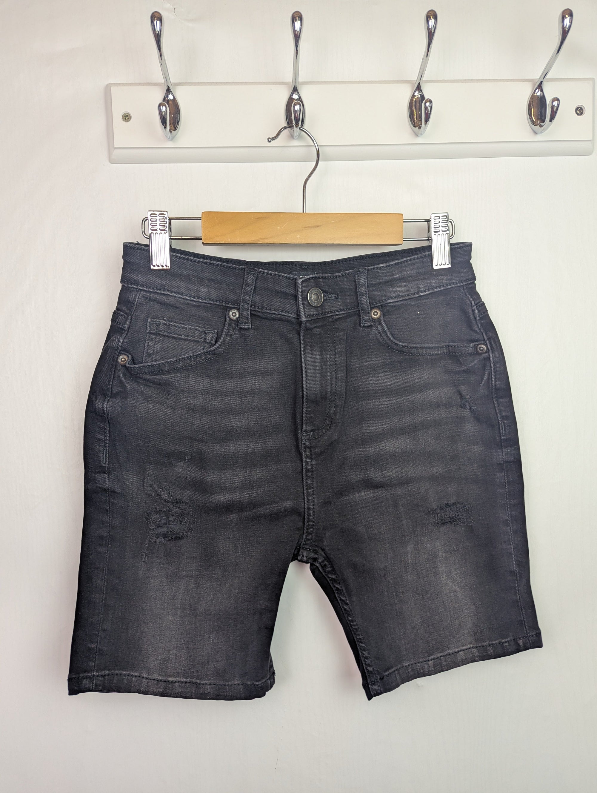 NWOT's River Island Denim Shorts - Boys 9 - 10 Years - Little Ones Preloved. Second Hand Children's & Preloved Baby, Kids, Girls & Boys Clothes. UK online