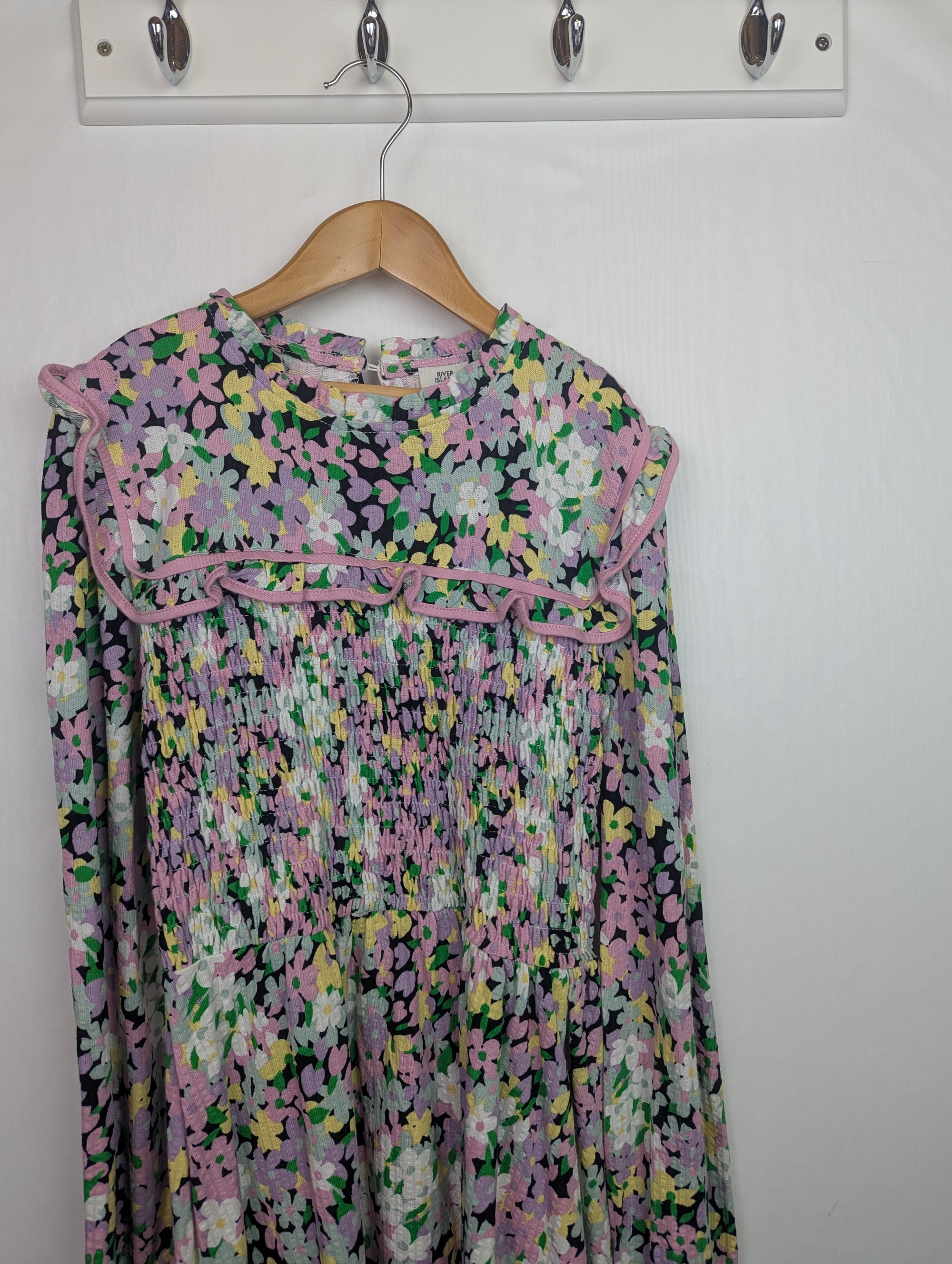 NWOT's River Island Floral Long Sleeve Dress - Girls 11 - 12 Years - Little Ones Preloved. Second Hand Children's & Preloved Baby, Kids, Girls & Boys Clothes. UK online