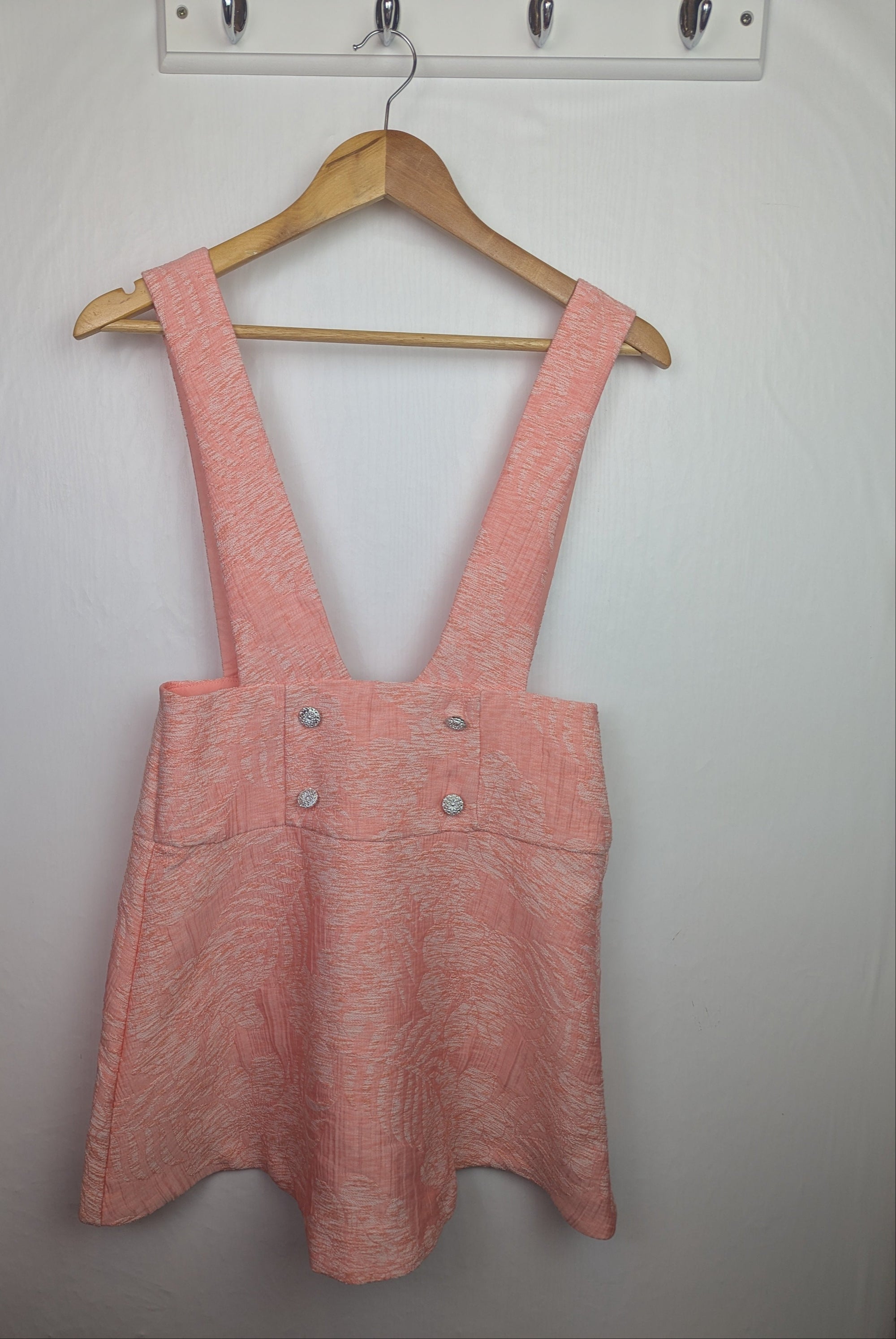 NWOT's River Island Floral Skirt - Girls 11 - 12 Years - Little Ones Preloved. Second Hand Children's & Preloved Baby, Kids, Girls & Boys Clothes. UK online