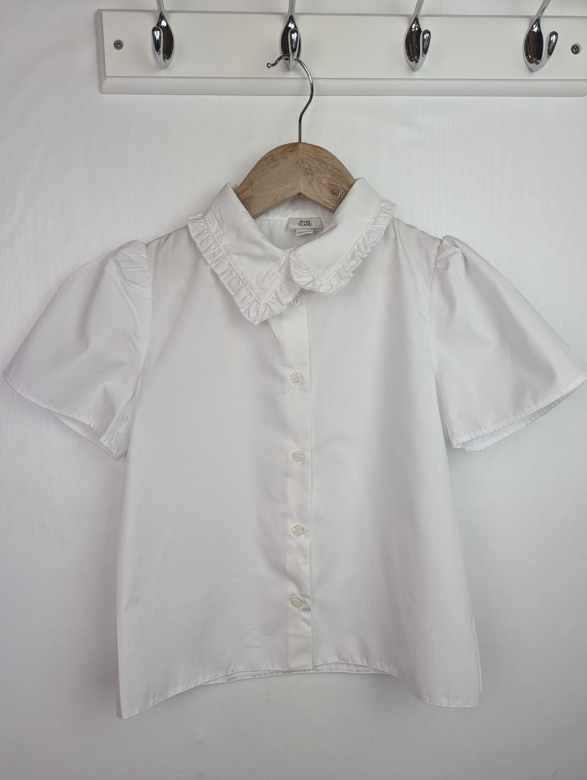 NWOT's River Island Frill Collar Shirt - Girls 7 - 8 Years - Little Ones Preloved. Second Hand Children's & Preloved Baby, Kids, Girls & Boys Clothes. UK online