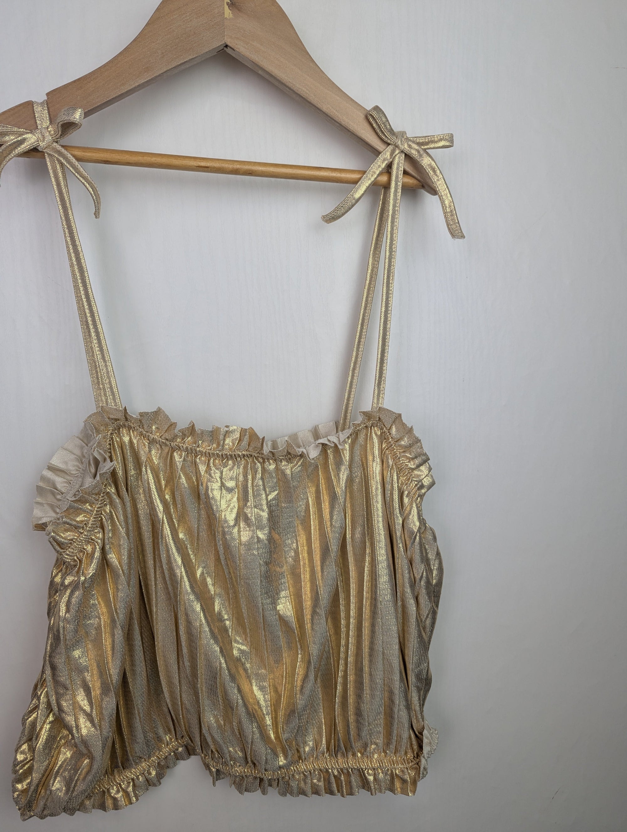 NWOT's River Island Gold Strap Top - Girls 13 - 14 Years - Little Ones Preloved. Second Hand Children's & Preloved Baby, Kids, Girls & Boys Clothes. UK online